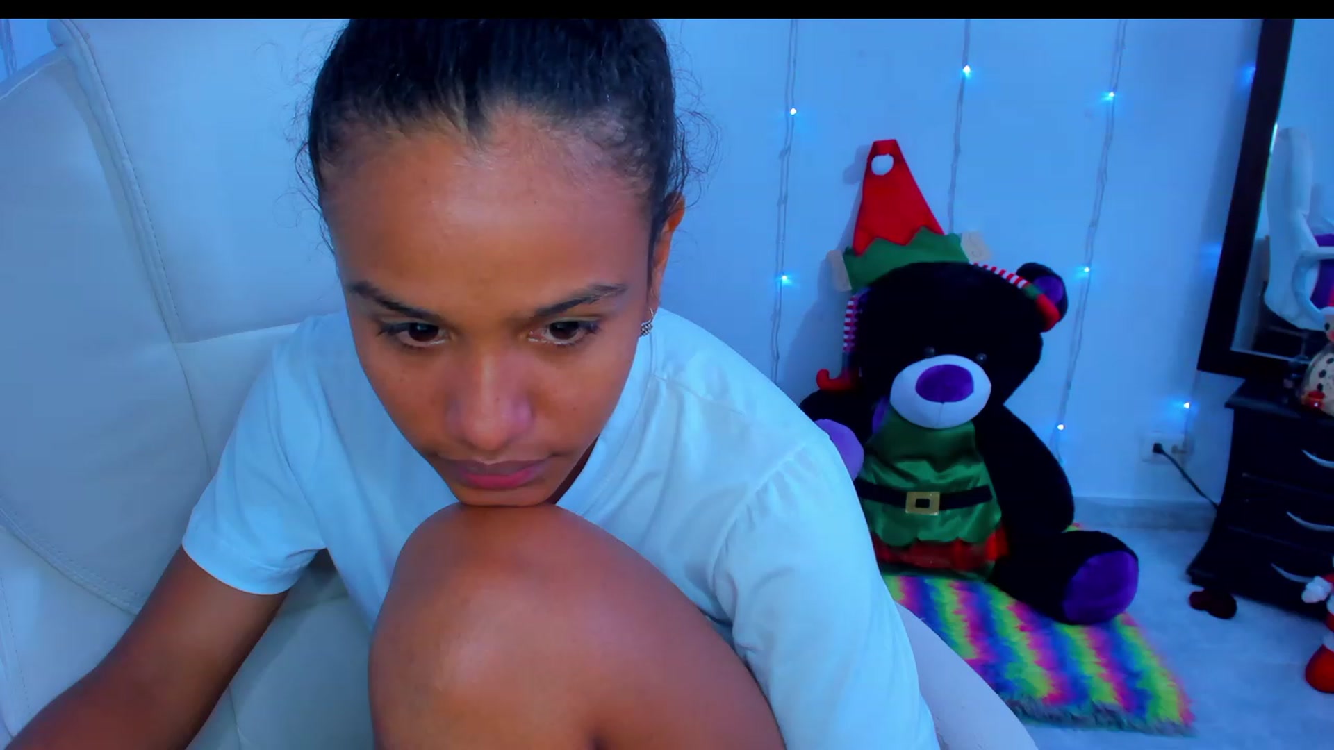 Gallery image thumbnail from Violet_Fit's myfreecams stream on, 12/21/2022, 13:17 image 2 of 20