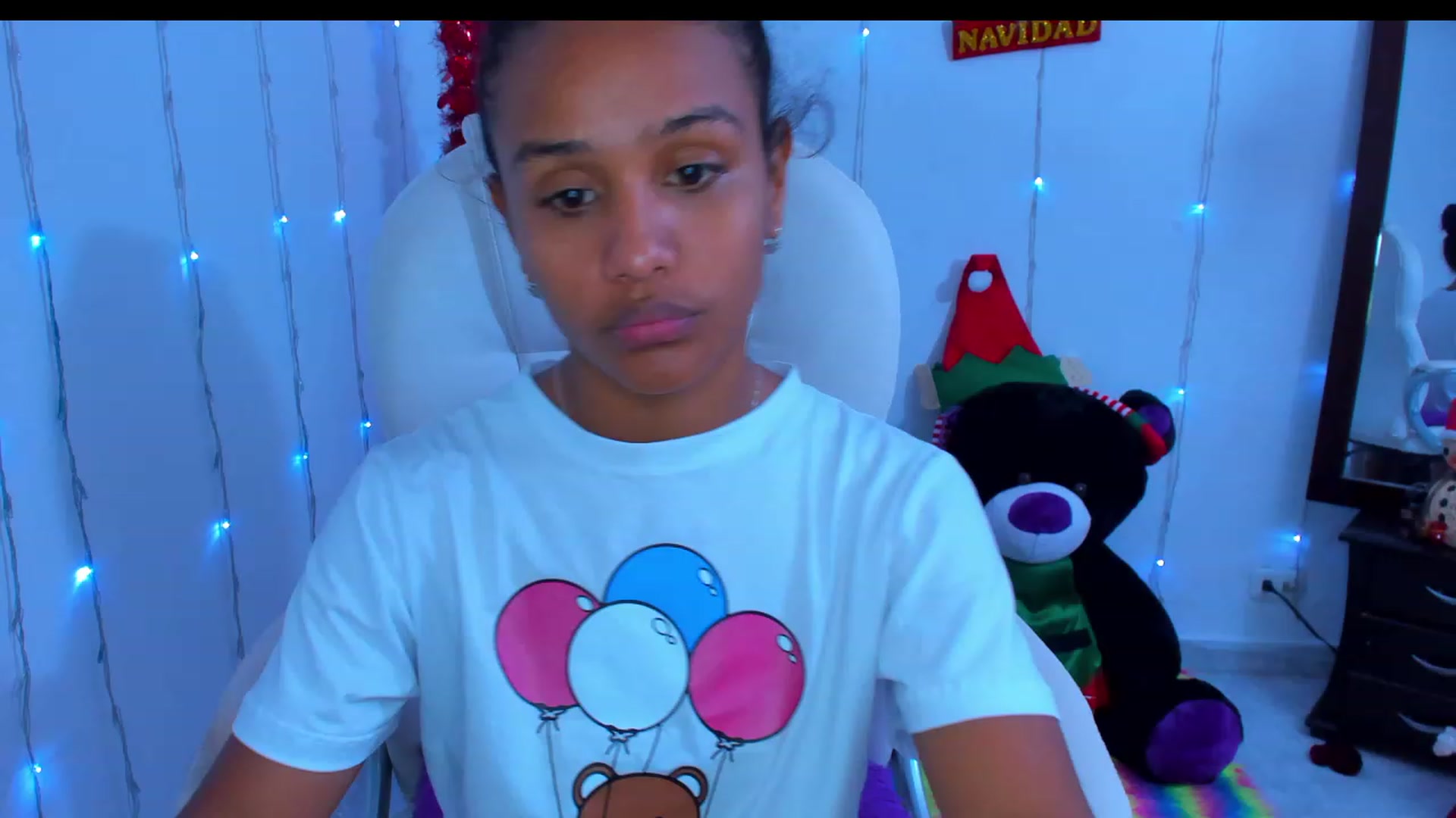 Gallery image thumbnail from Violet_Fit's myfreecams stream on, 12/21/2022, 14:42 image 14 of 20