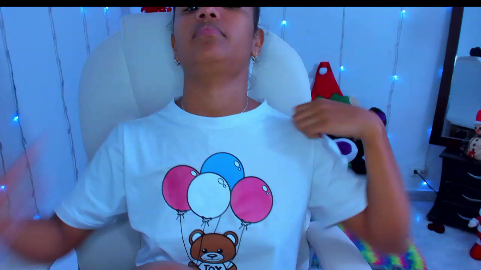 Gallery image thumbnail from Violet_Fit's myfreecams stream on, 12/21/2022, 14:42 image 5 of 20