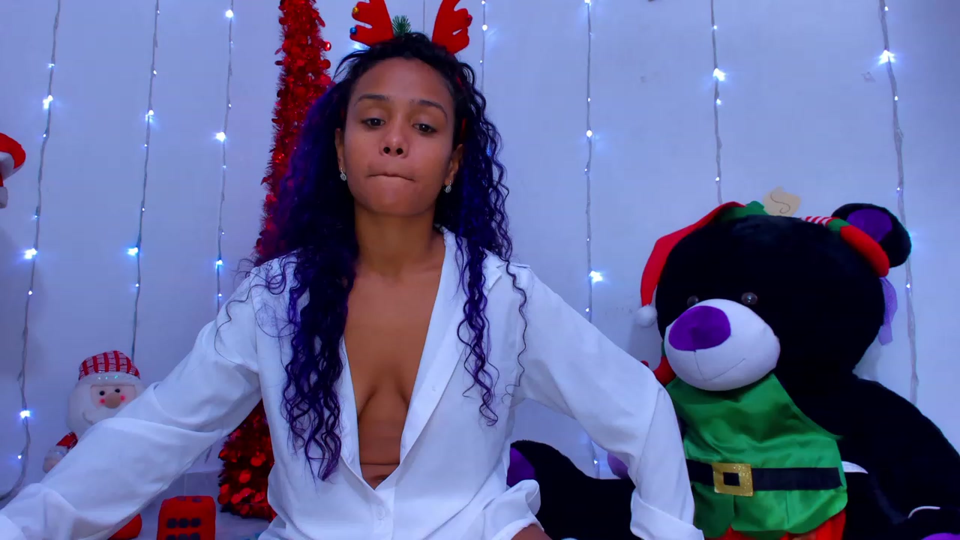 Gallery image thumbnail from Violet_Fit's myfreecams stream on, 12/23/2022, 14:07 image 3 of 20