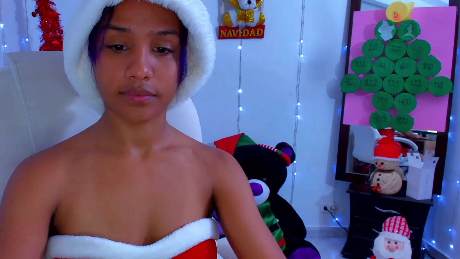 Gallery image thumbnail from Violet_Fit's myfreecams stream on, 12/24/2022, 12:57 image 3 of 20