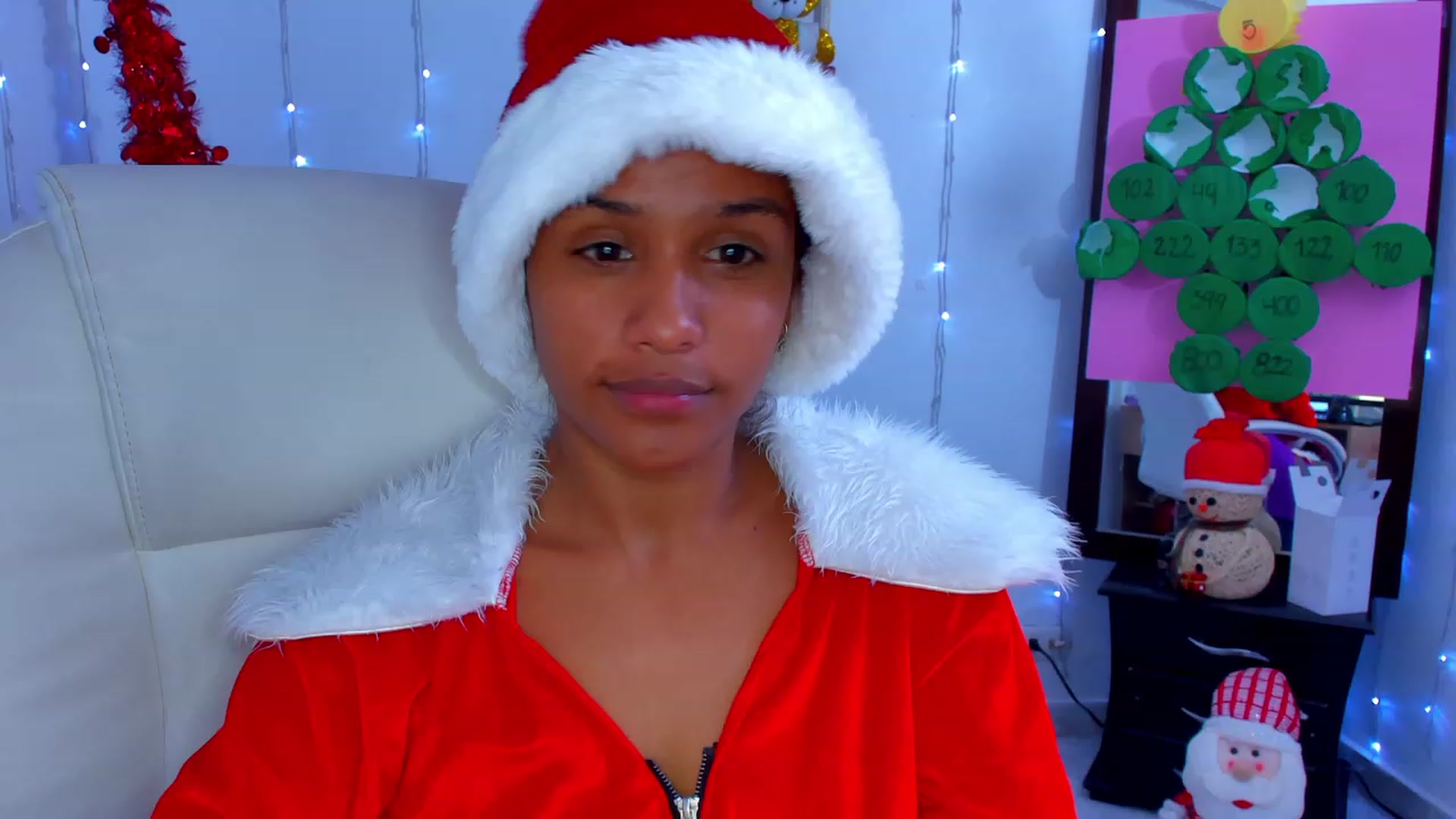 Gallery image thumbnail from Violet_Fit's myfreecams stream on, 12/24/2022, 15:59 image 15 of 20