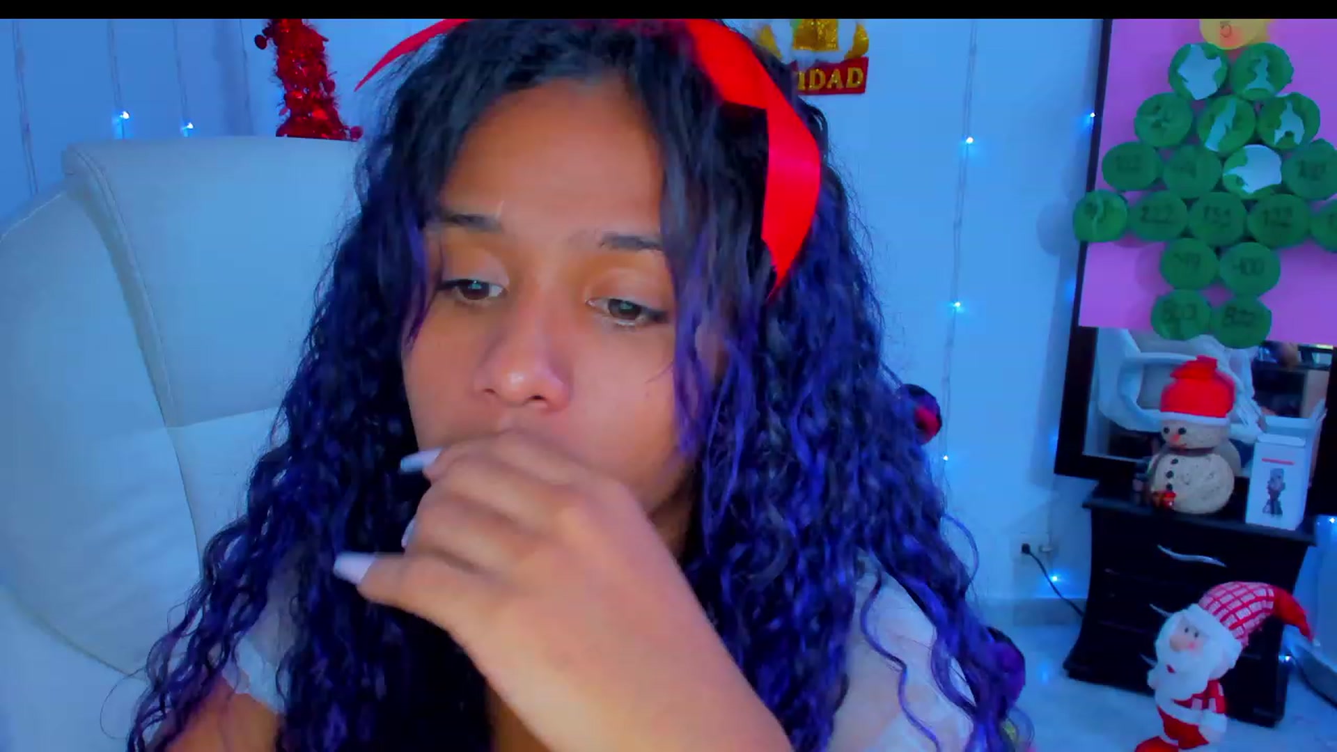 Gallery image thumbnail from Violet_Fit's myfreecams stream on, 12/27/2022, 15:45 image 15 of 20
