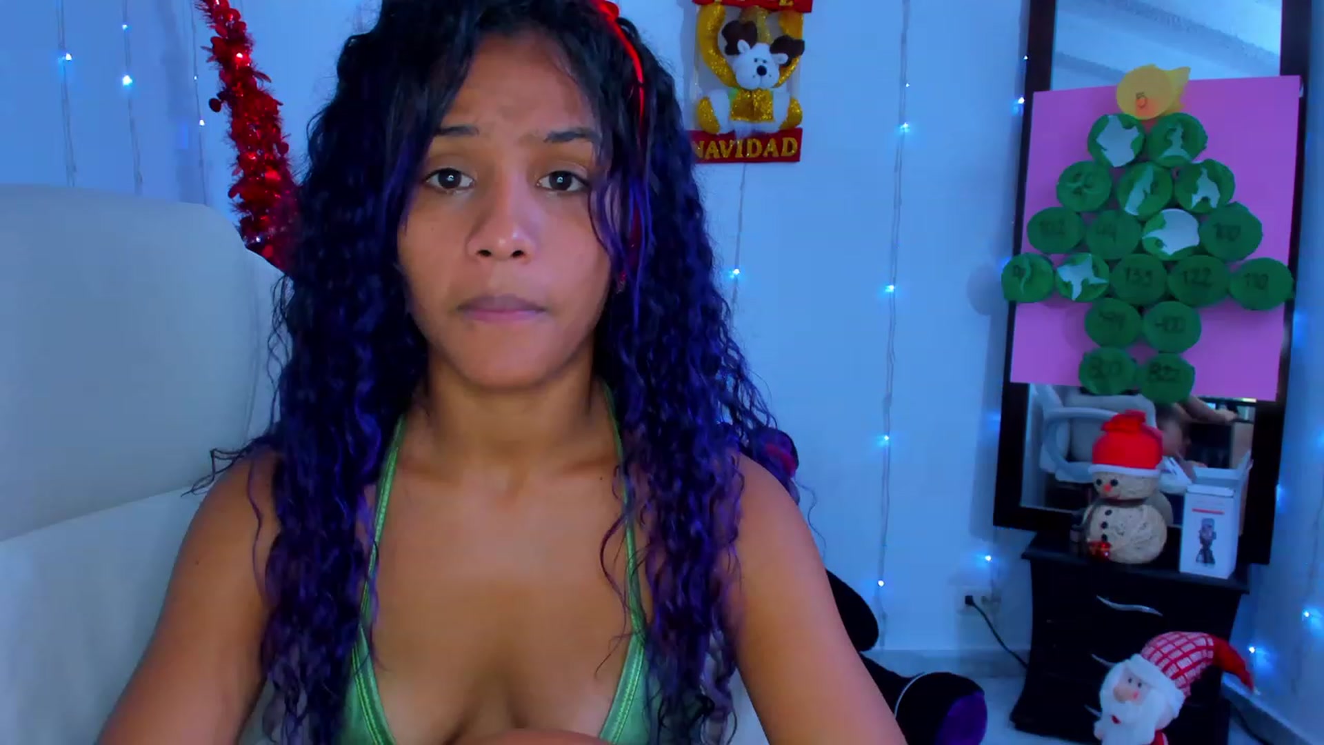 Gallery image thumbnail from Violet_Fit's myfreecams stream on, 12/28/2022, 14:03 image 13 of 20