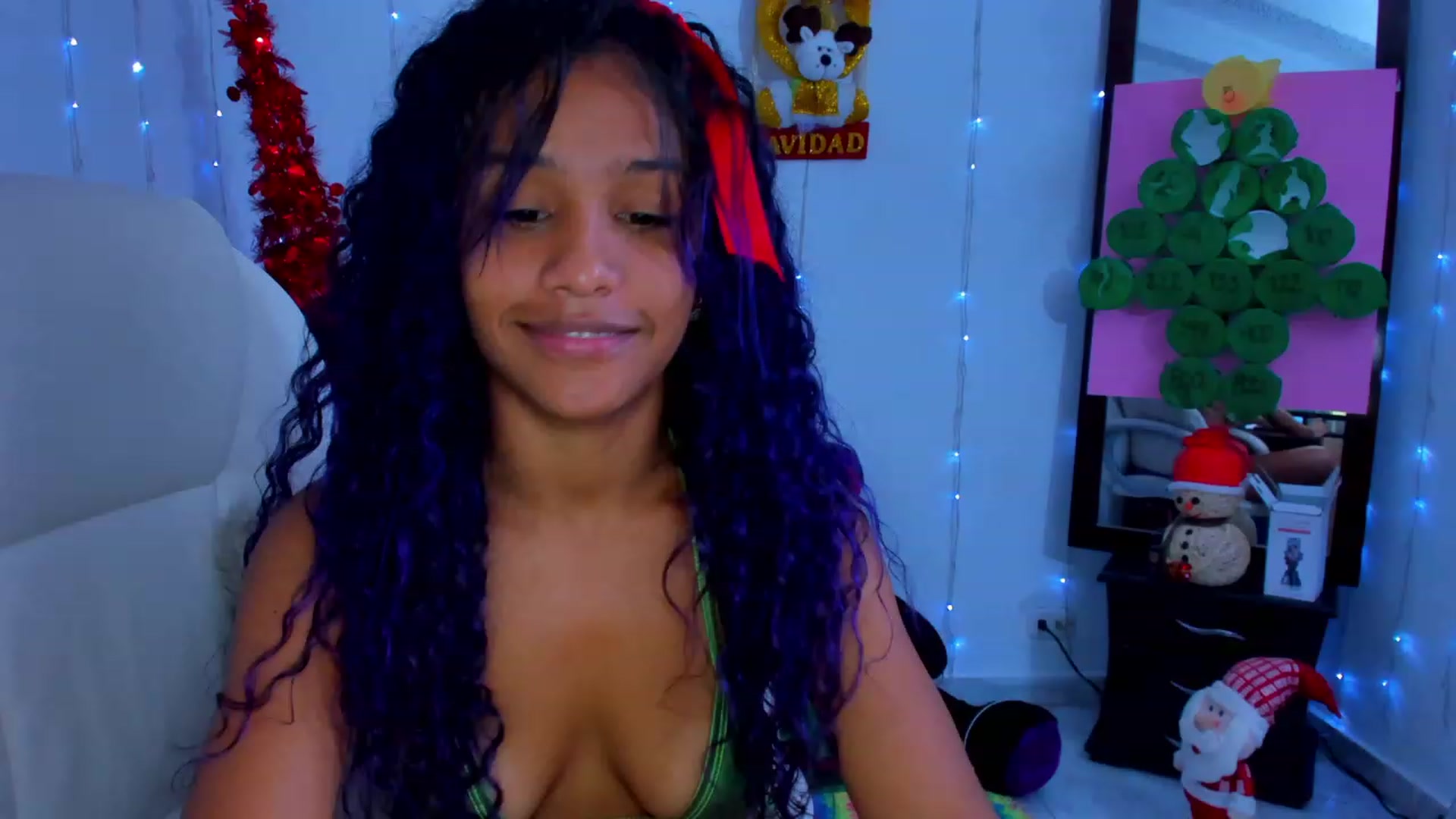 Gallery image thumbnail from Violet_Fit's myfreecams stream on, 12/28/2022, 14:03 image 6 of 20