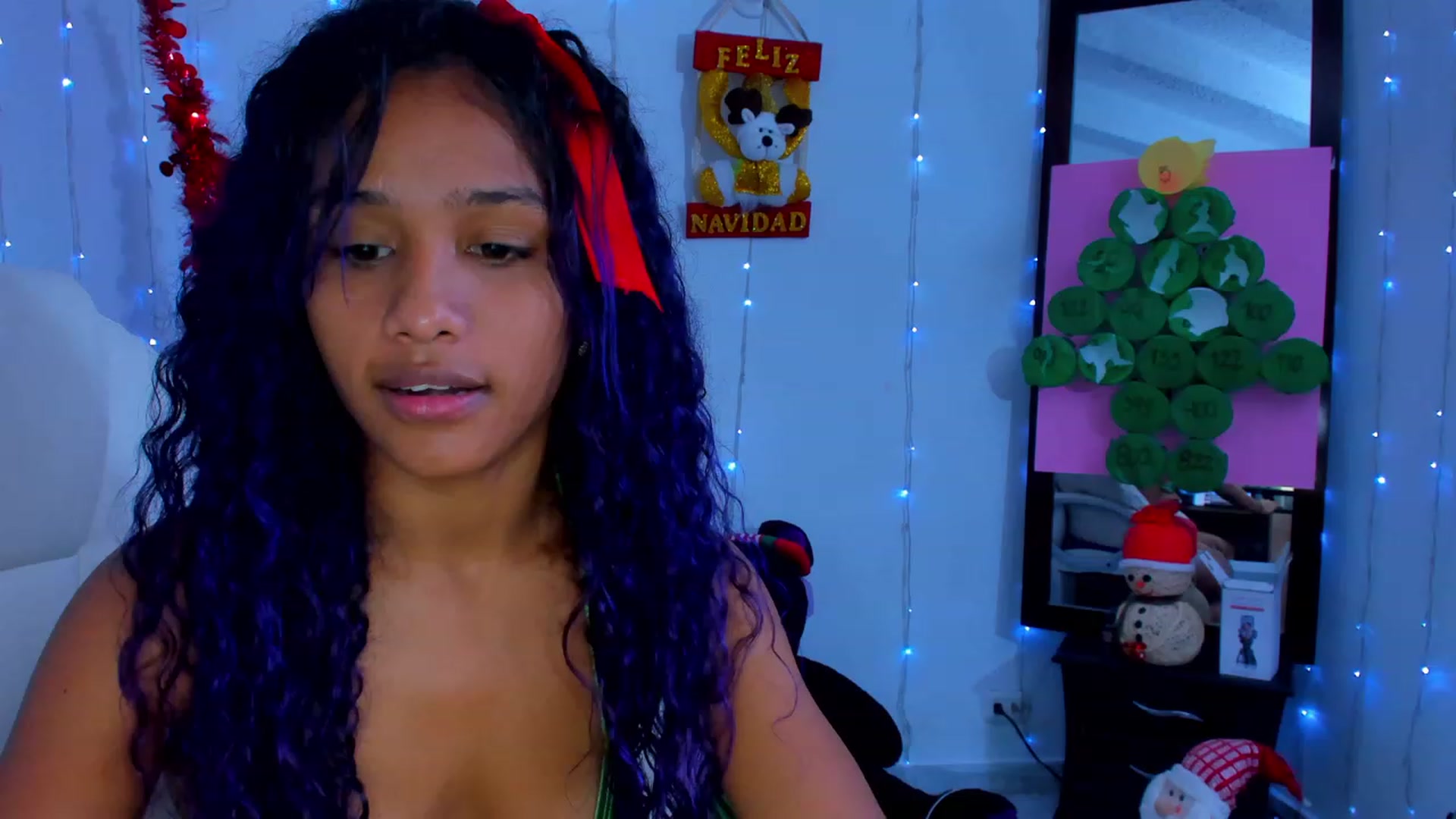Gallery image thumbnail from Violet_Fit's myfreecams stream on, 12/28/2022, 14:03 image 7 of 20