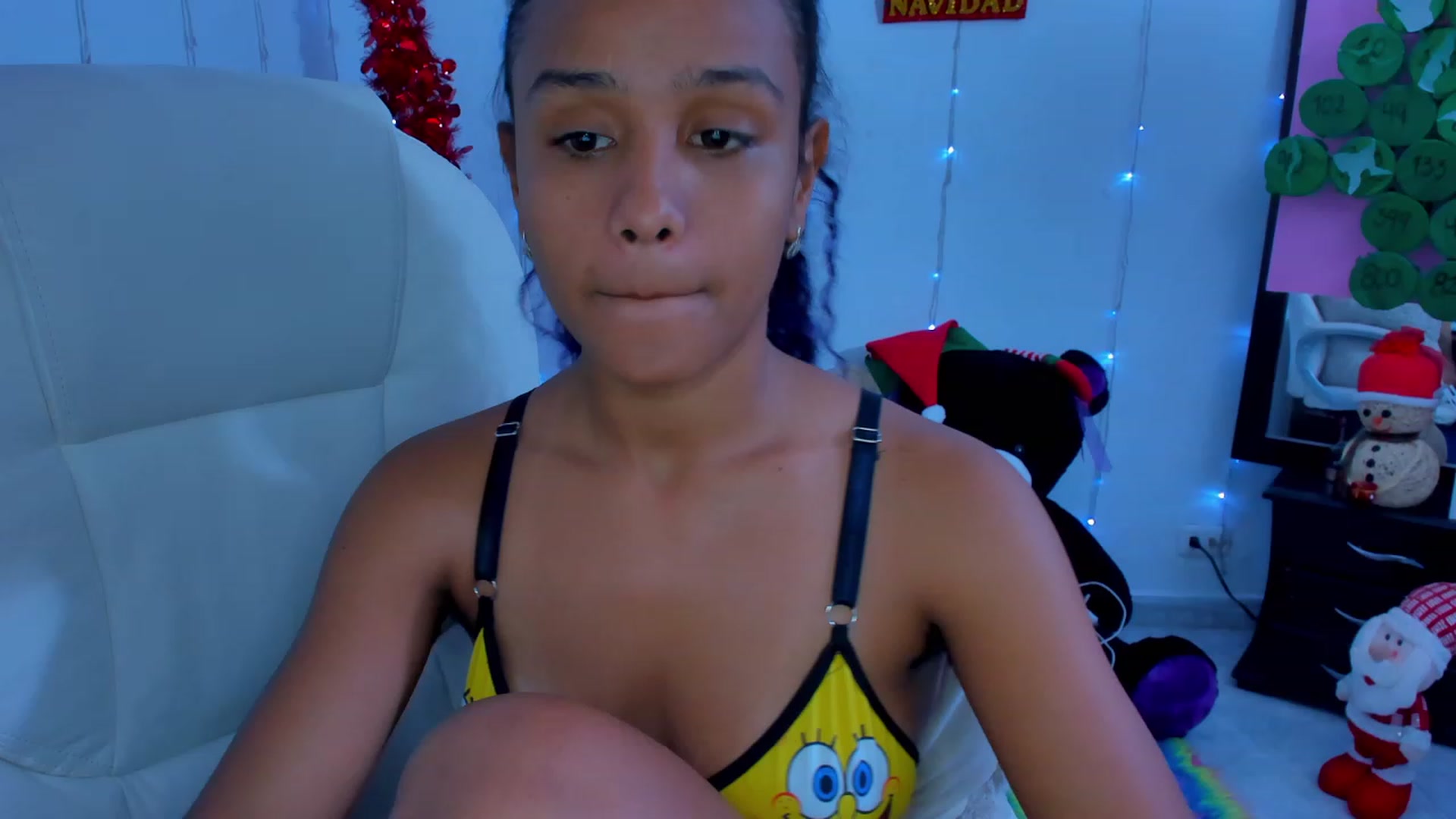 Gallery image thumbnail from Violet_Fit's myfreecams stream on, 12/30/2022, 15:33 image 9 of 20