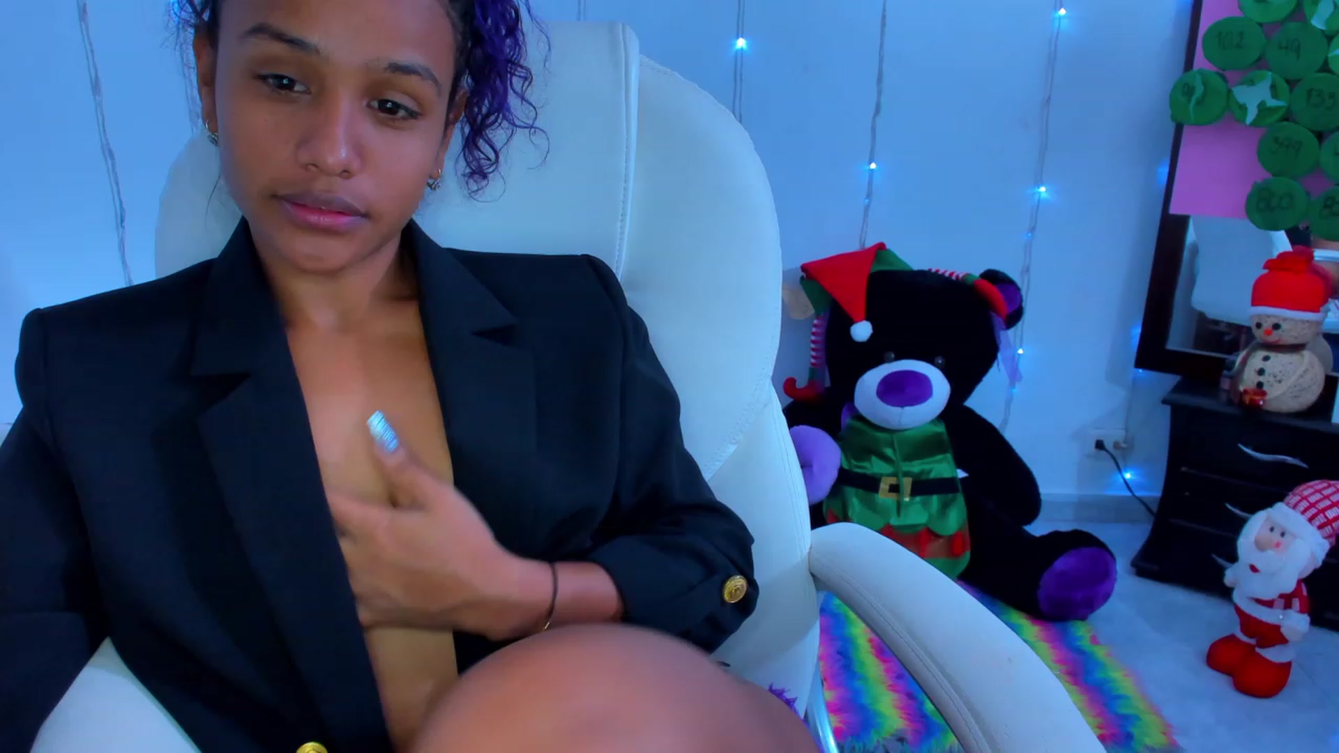 Gallery image thumbnail from Violet_Fit's myfreecams stream on, 12/31/2022, 15:26 image 20 of 20