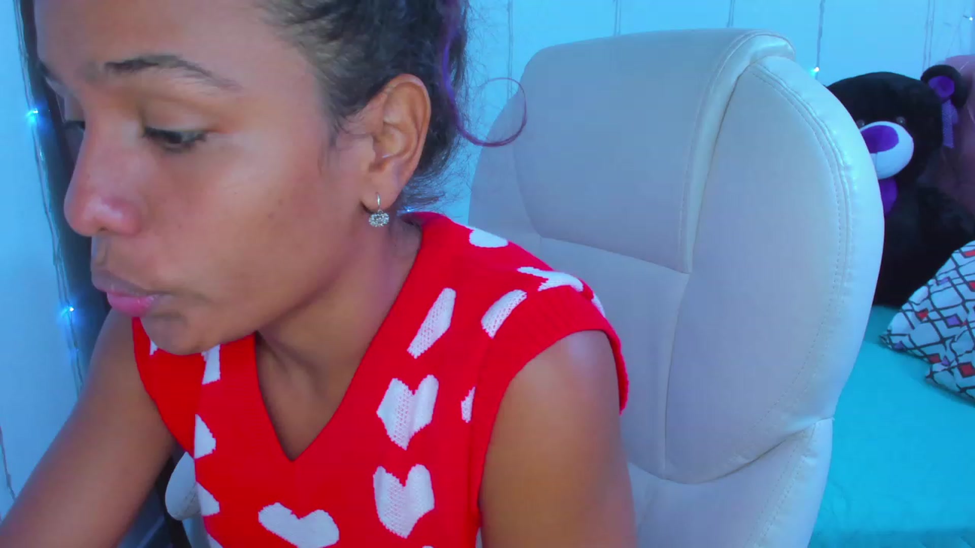 Gallery image thumbnail from Violet_Fit's myfreecams stream on, 01/02/2023, 15:29 image 11 of 20