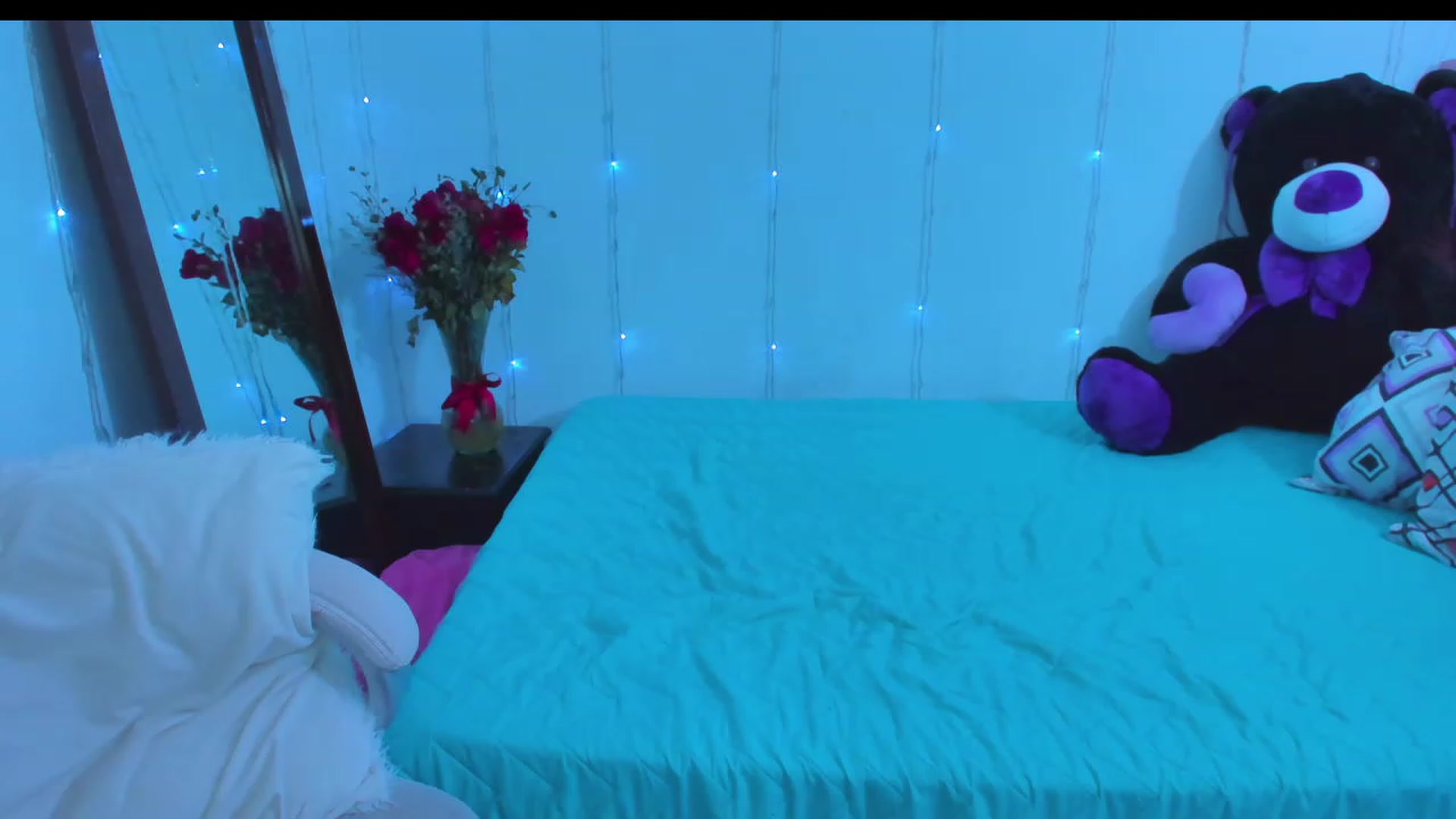Gallery image thumbnail from Violet_Fit's myfreecams stream on, 01/04/2023, 15:37 image 12 of 20
