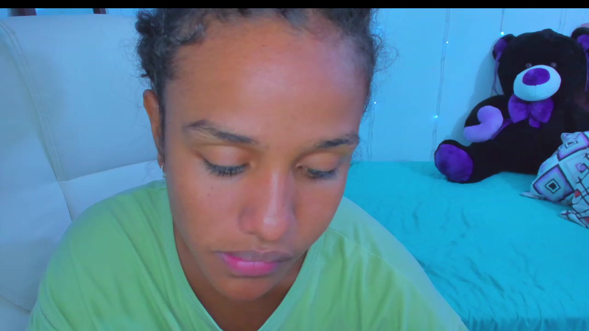 Gallery image thumbnail from Violet_Fit's myfreecams stream on, 01/04/2023, 15:37 image 15 of 20