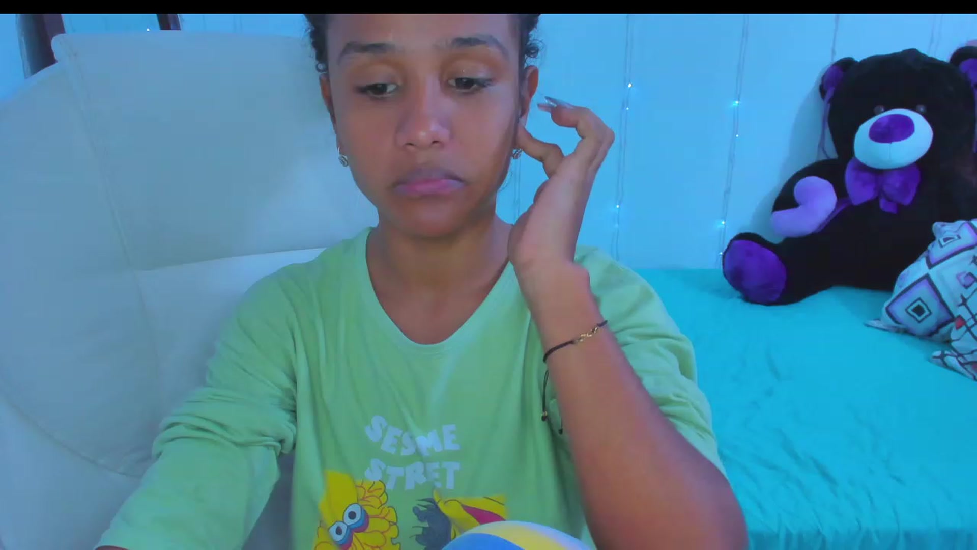 Gallery image thumbnail from Violet_Fit's myfreecams stream on, 01/04/2023, 15:37 image 13 of 20