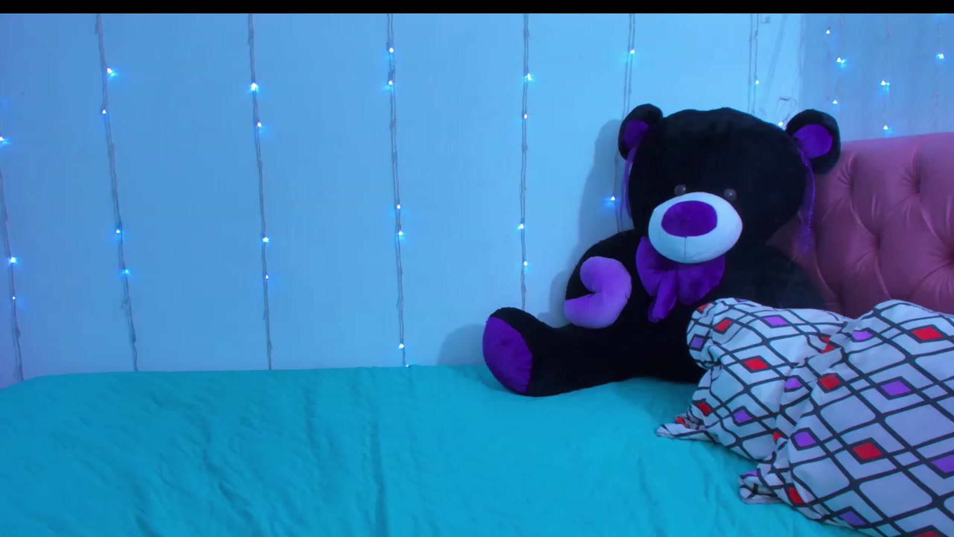 Gallery image thumbnail from Violet_Fit's myfreecams stream on, 01/16/2023, 14:22 image 13 of 20