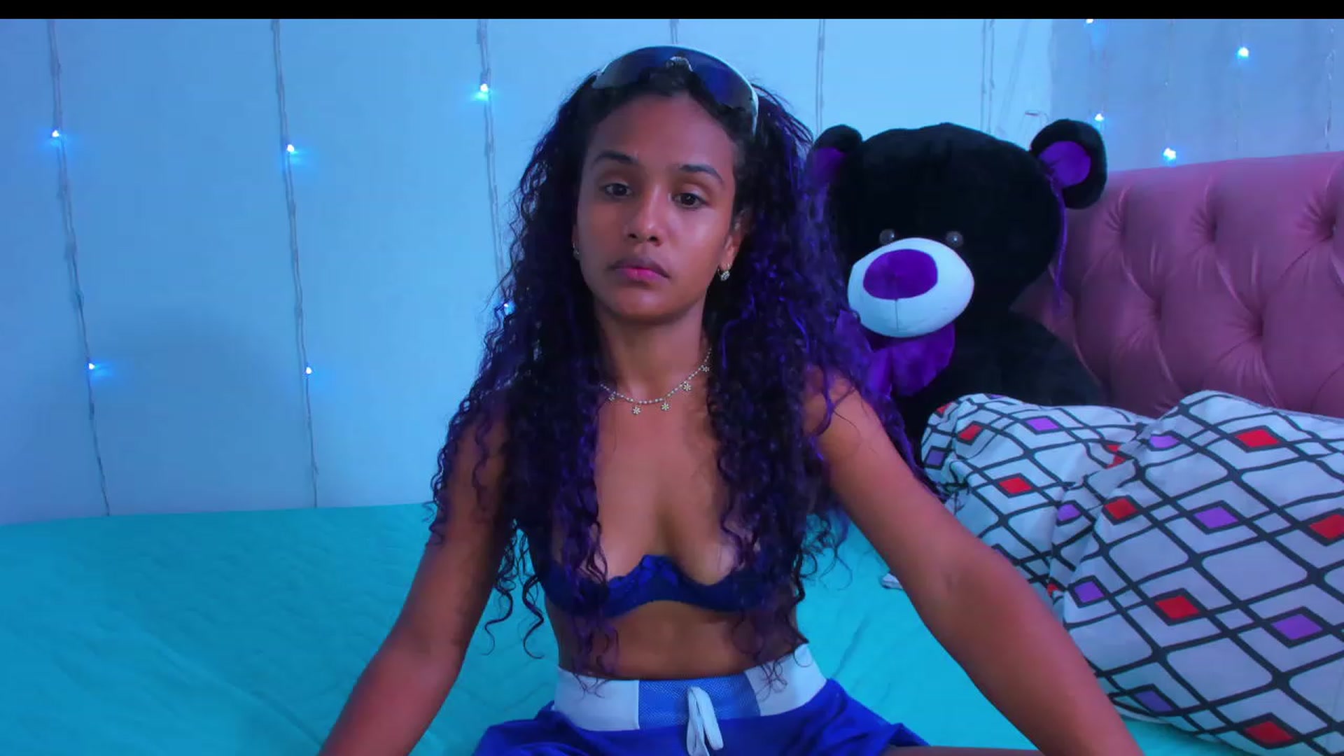 Gallery image thumbnail from Violet_Fit's myfreecams stream on, 01/16/2023, 15:08 image 6 of 20