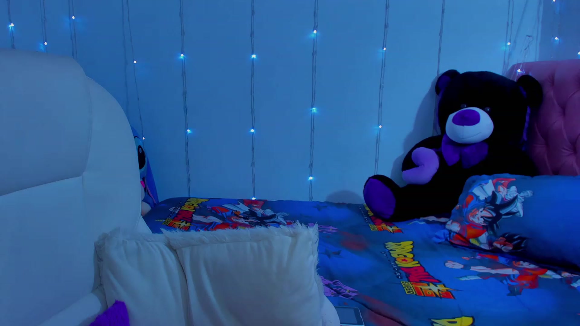 Gallery image thumbnail from Violet_Fit's myfreecams stream on, 01/29/2023, 13:49 image 1 of 20