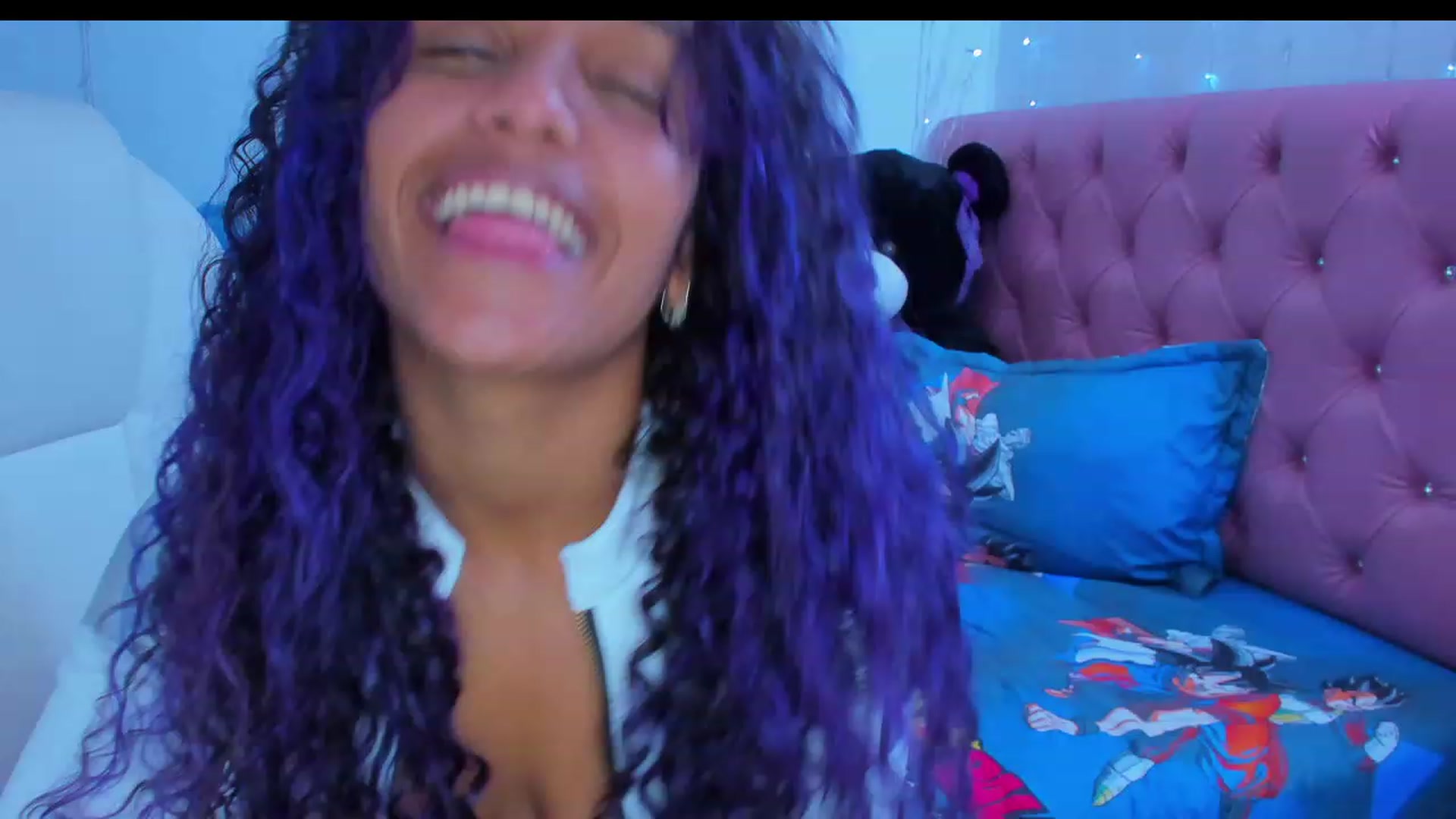 Gallery image thumbnail from Violet_Fit's myfreecams stream on, 02/04/2023, 14:27 image 1 of 20