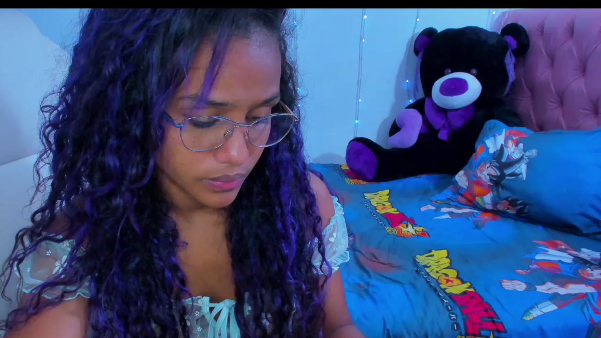 Gallery image thumbnail from Violet_Fit's myfreecams stream on, 02/07/2023, 13:51 image 8 of 20