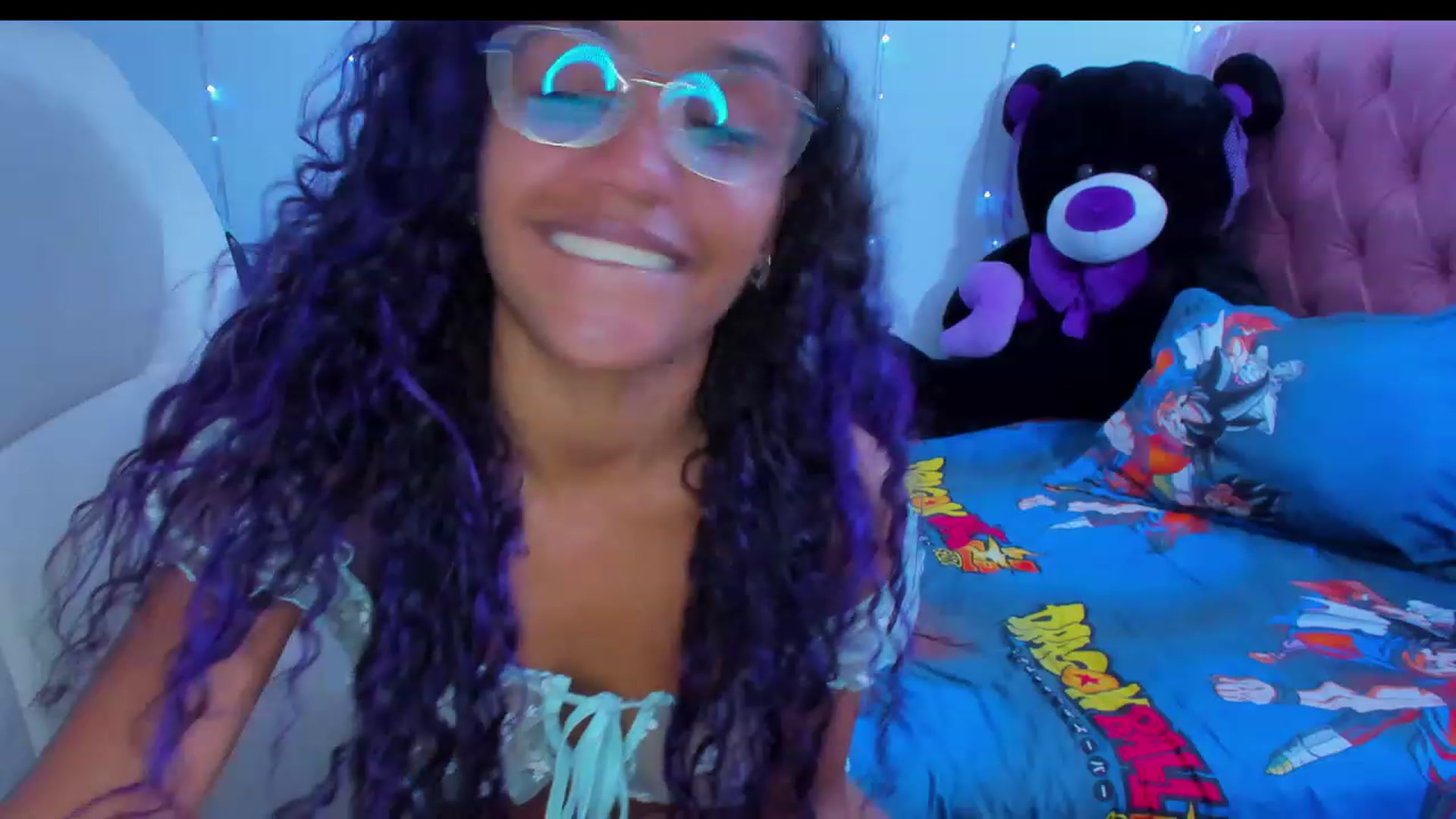 Gallery image thumbnail from Violet_Fit's myfreecams stream on, 02/07/2023, 13:51 image 4 of 20