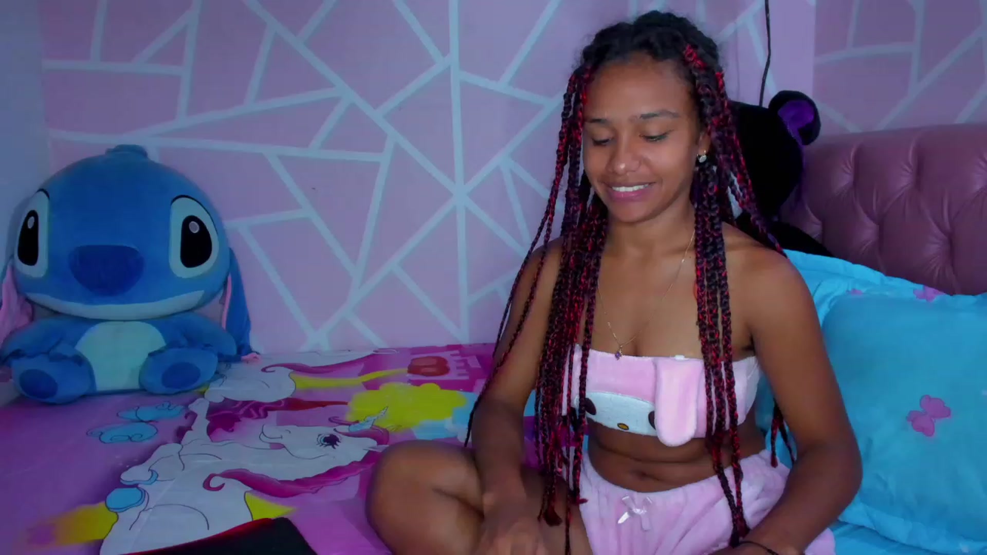 Gallery image thumbnail from Violet_Fit's myfreecams stream on, 04/13/2023, 12:37 image 1 of 20