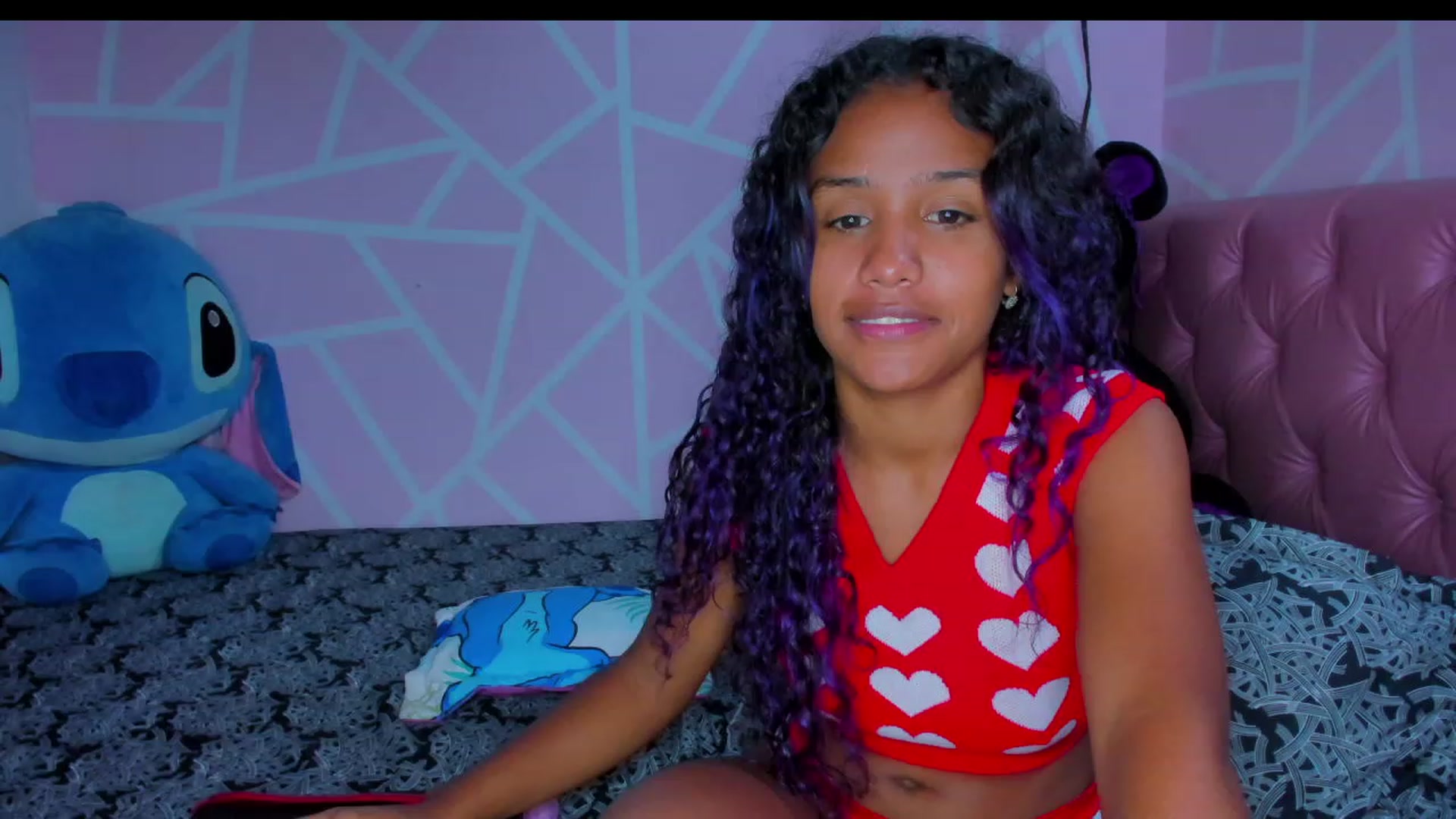Gallery image thumbnail from Violet_Fit's myfreecams stream on, 04/16/2023, 12:38 image 18 of 20