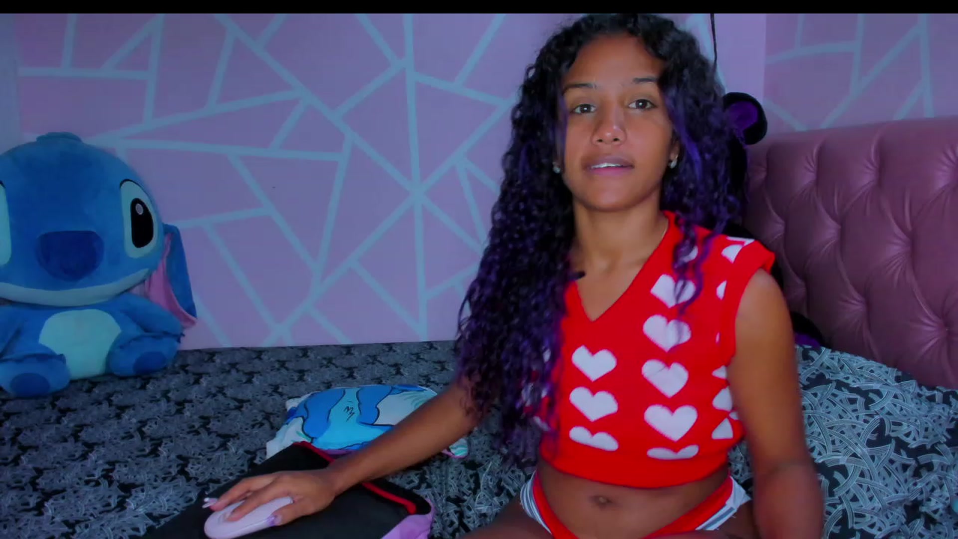 Gallery image thumbnail from Violet_Fit's myfreecams stream on, 04/16/2023, 12:38 image 16 of 20