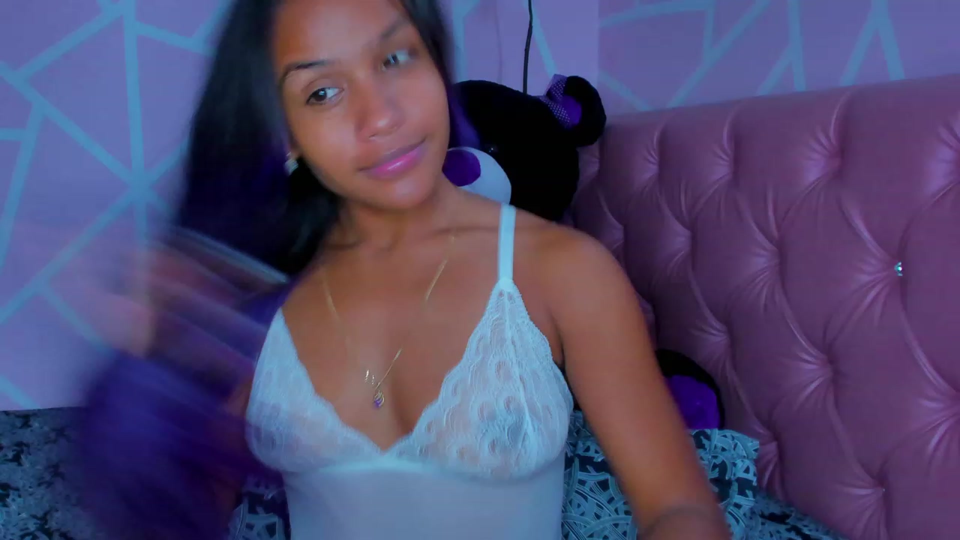 Gallery image thumbnail from Violet_Fit's myfreecams stream on, 04/17/2023, 14:43 image 2 of 20