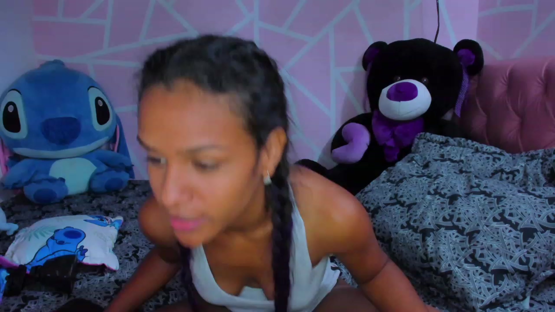 Gallery image thumbnail from Violet_Fit's myfreecams stream on, 04/21/2023, 14:21 image 16 of 20