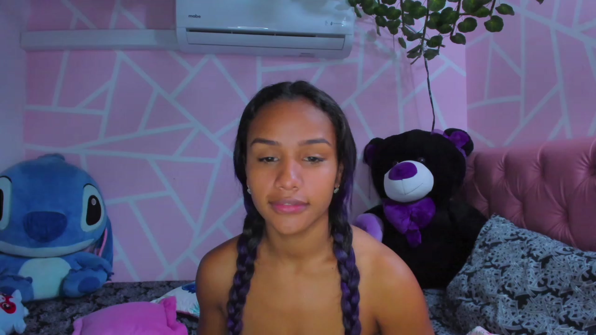 Gallery image thumbnail from Violet_Fit's myfreecams stream on, 04/22/2023, 12:15 image 20 of 20