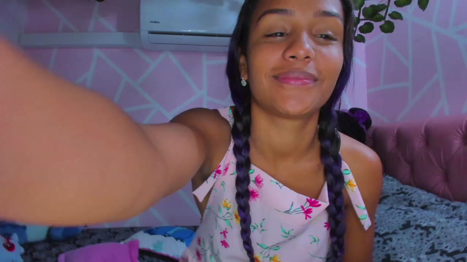 Gallery image thumbnail from Violet_Fit's myfreecams stream on, 04/22/2023, 12:15 image 7 of 20