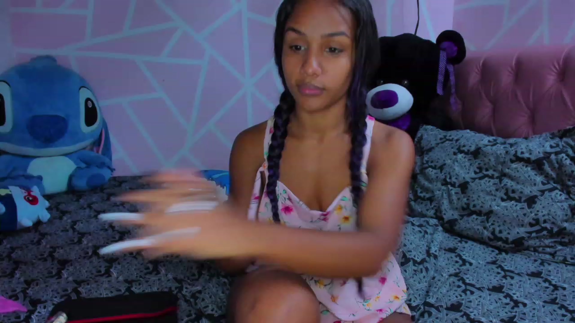 Gallery image thumbnail from Violet_Fit's myfreecams stream on, 04/22/2023, 13:46 image 10 of 20