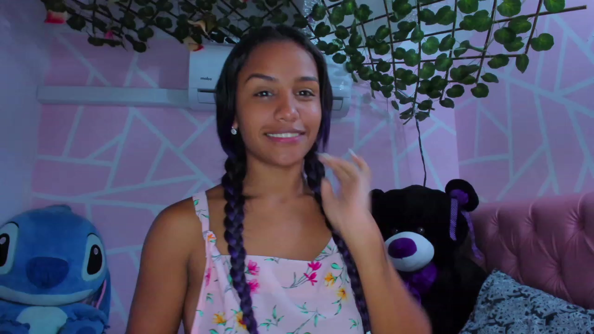 Gallery image thumbnail from Violet_Fit's myfreecams stream on, 04/22/2023, 13:46 image 3 of 20