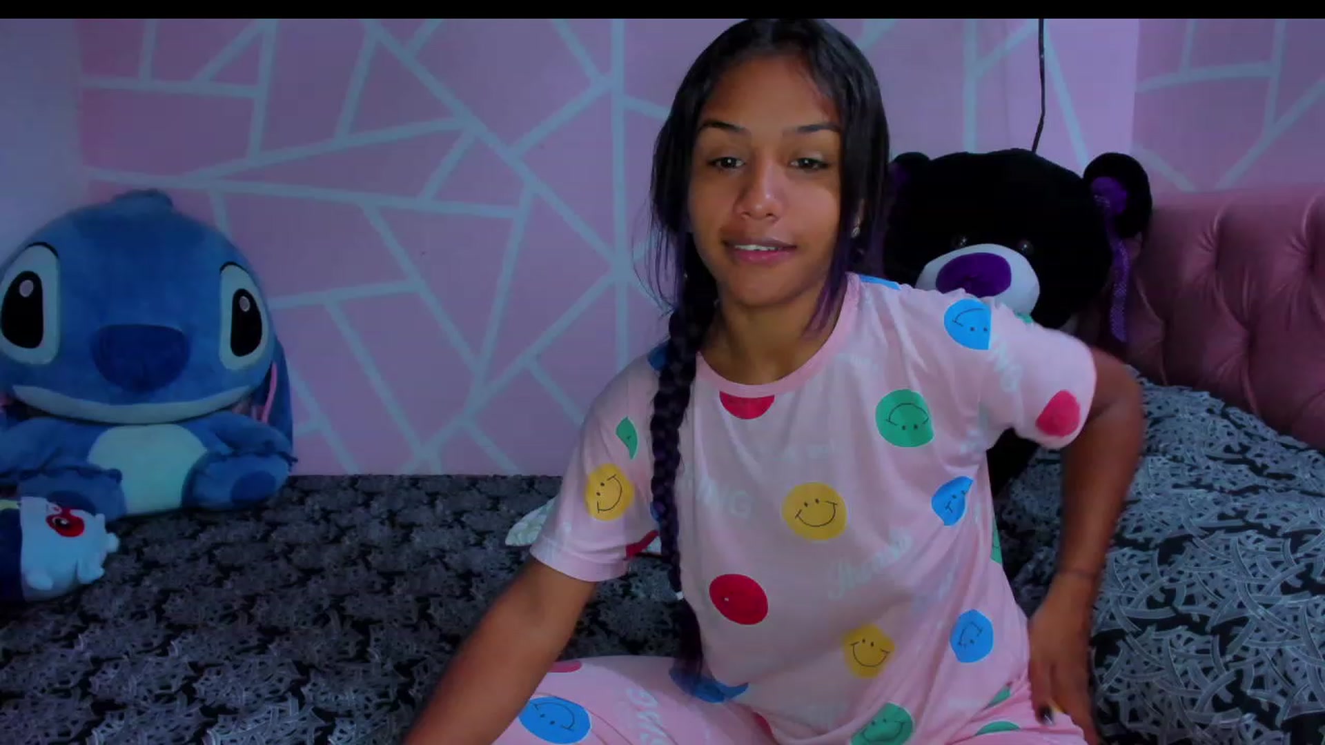 Gallery image thumbnail from Violet_Fit's myfreecams stream on, 04/23/2023, 11:43 image 6 of 20