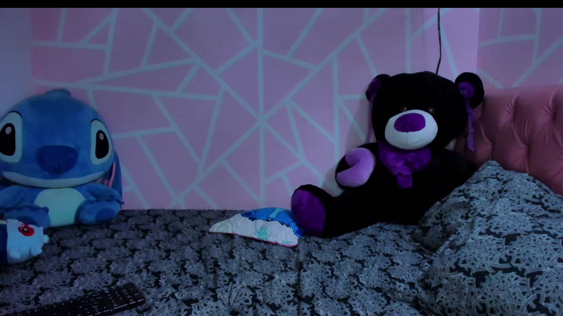 Gallery image thumbnail from Violet_Fit's myfreecams stream on, 04/23/2023, 12:13 image 20 of 20