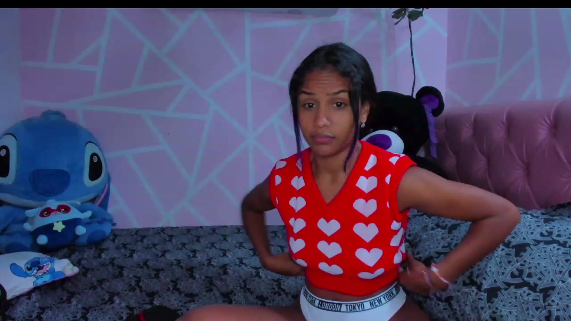 Gallery image thumbnail from Violet_Fit's myfreecams stream on, 04/26/2023, 14:47 image 5 of 20