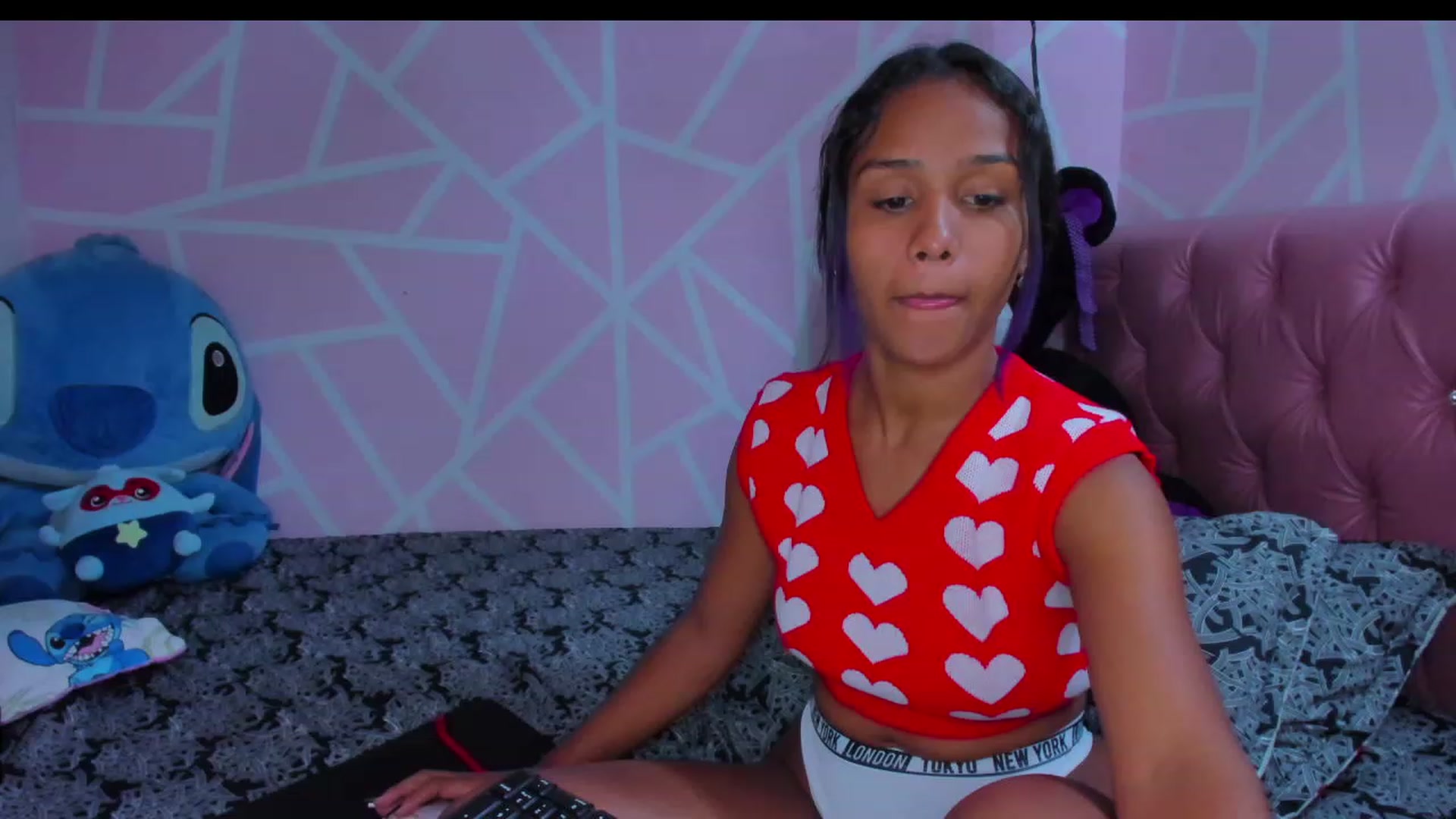 Gallery image thumbnail from Violet_Fit's myfreecams stream on, 04/26/2023, 14:47 image 10 of 20