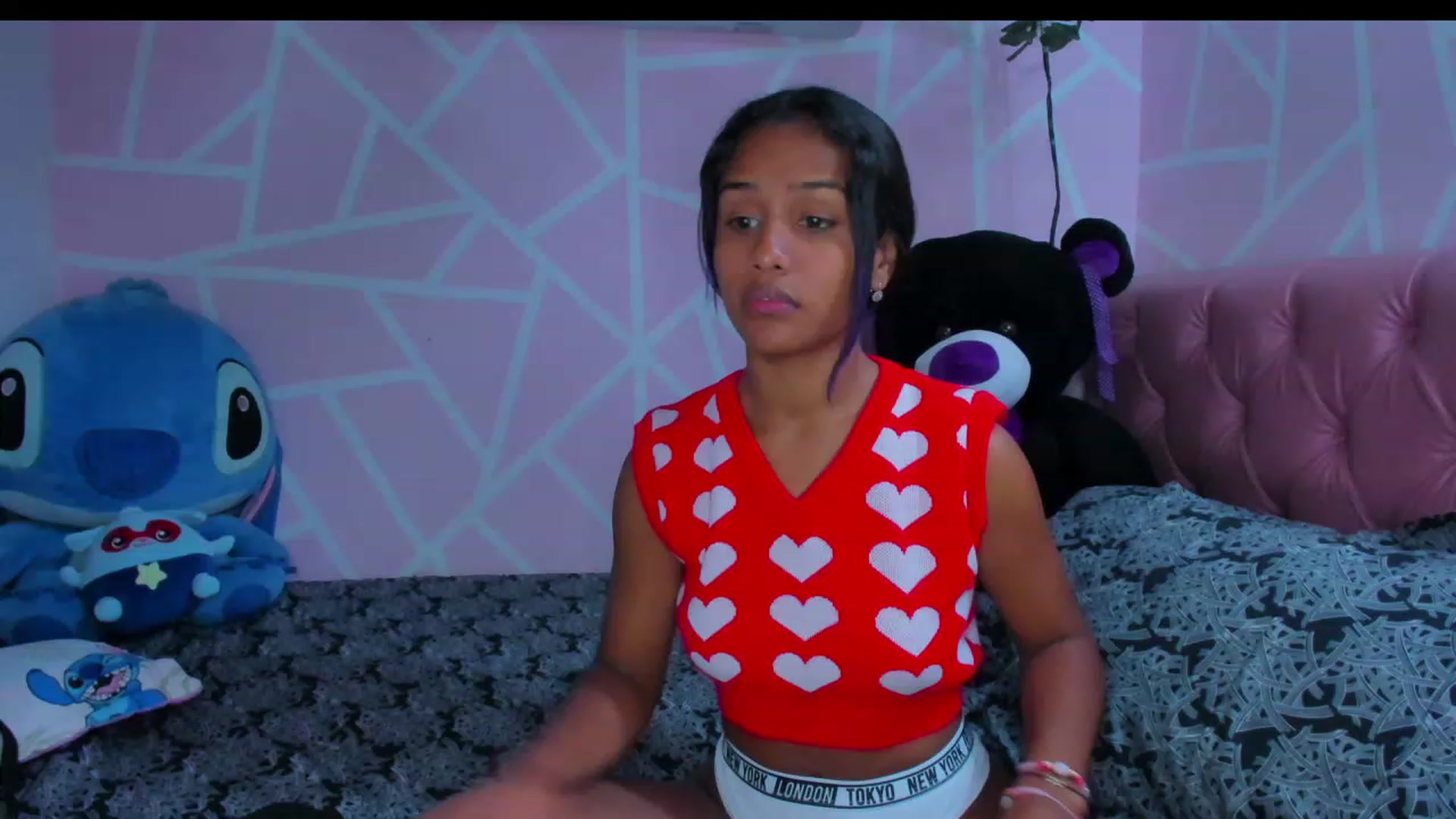 Gallery image thumbnail from Violet_Fit's myfreecams stream on, 04/26/2023, 14:47 image 3 of 20