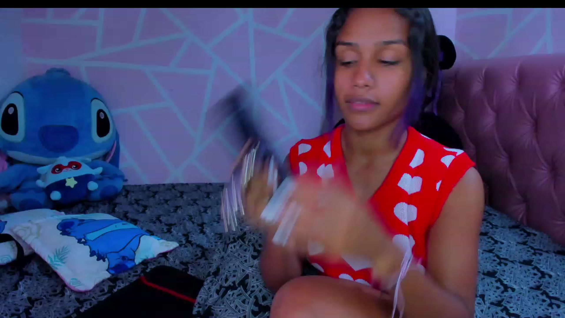 Gallery image thumbnail from Violet_Fit's myfreecams stream on, 04/26/2023, 15:26 image 18 of 20