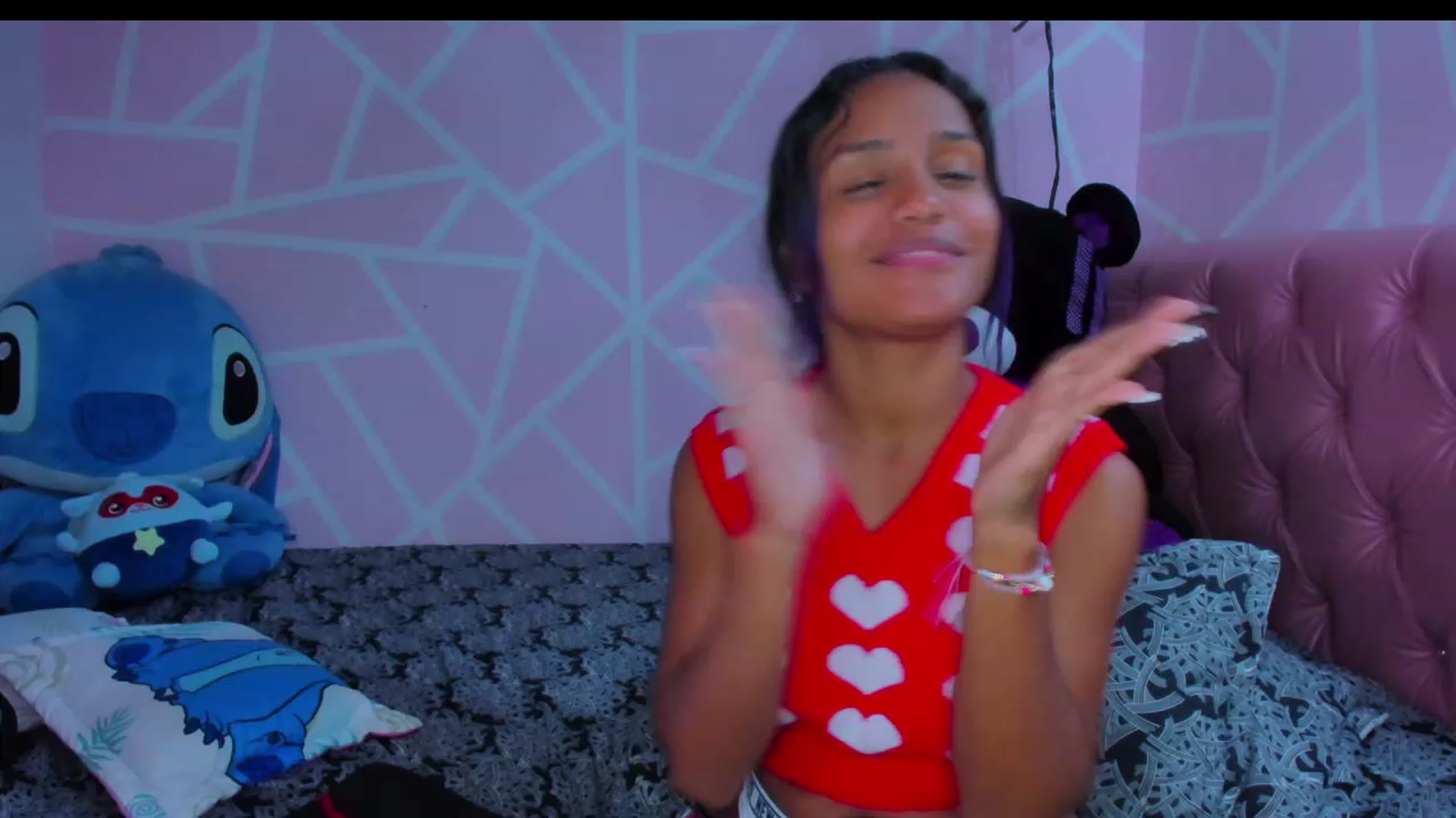Gallery image thumbnail from Violet_Fit's myfreecams stream on, 04/26/2023, 15:26 image 11 of 20