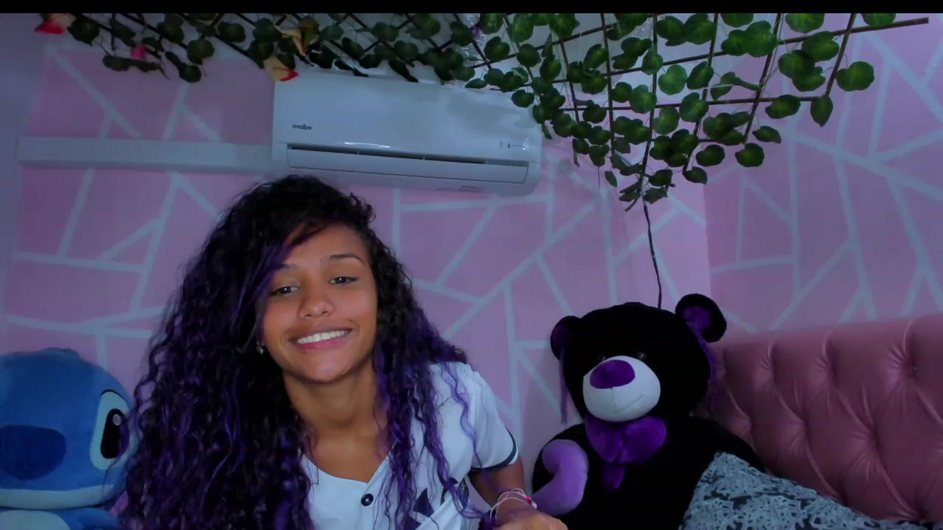 Gallery image thumbnail from Violet_Fit's myfreecams stream on, 04/27/2023, 13:45 image 18 of 20