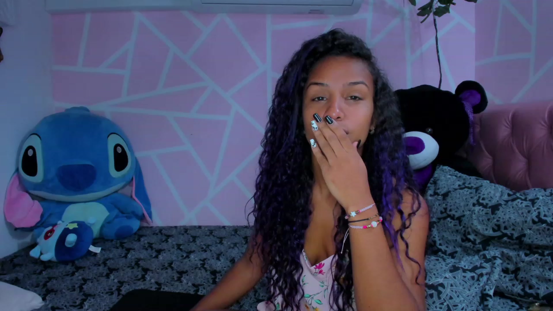 Gallery image thumbnail from Violet_Fit's myfreecams stream on, 04/28/2023, 14:26 image 2 of 20