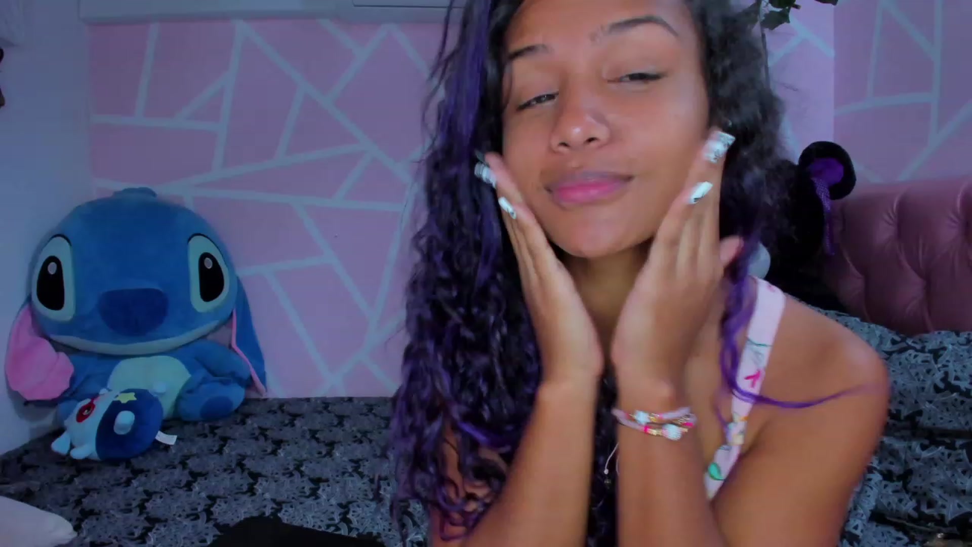 Gallery image thumbnail from Violet_Fit's myfreecams stream on, 04/28/2023, 14:26 image 6 of 20