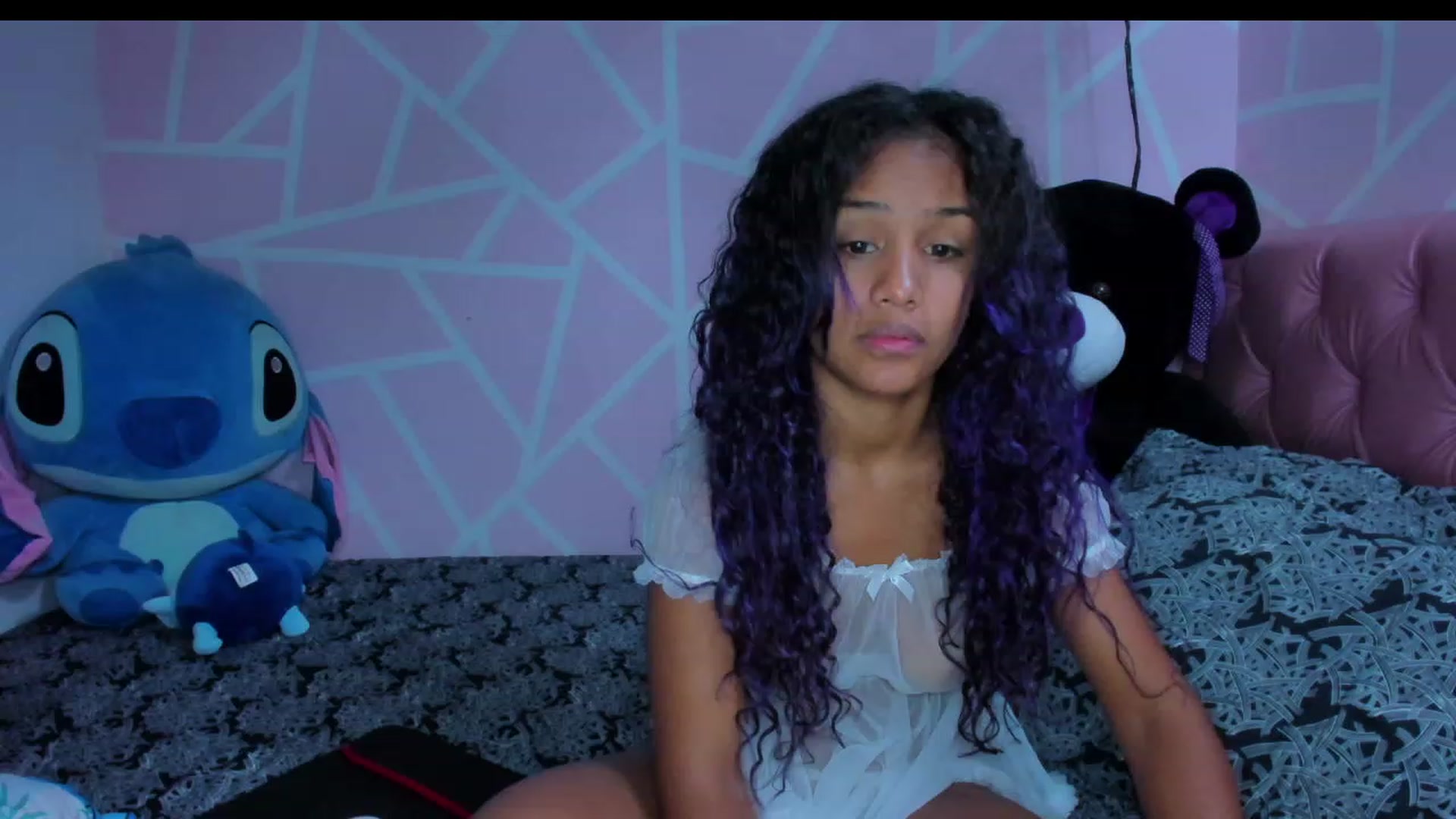 Gallery image thumbnail from Violet_Fit's myfreecams stream on, 04/29/2023, 12:12 image 18 of 20