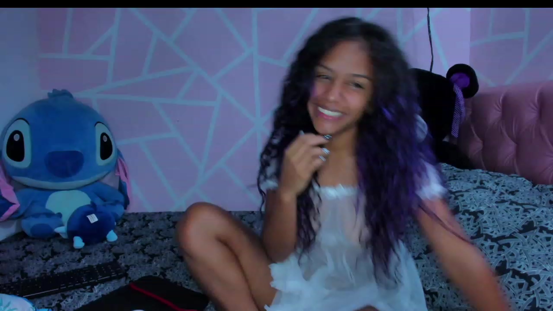 Gallery image thumbnail from Violet_Fit's myfreecams stream on, 04/29/2023, 12:12 image 16 of 20