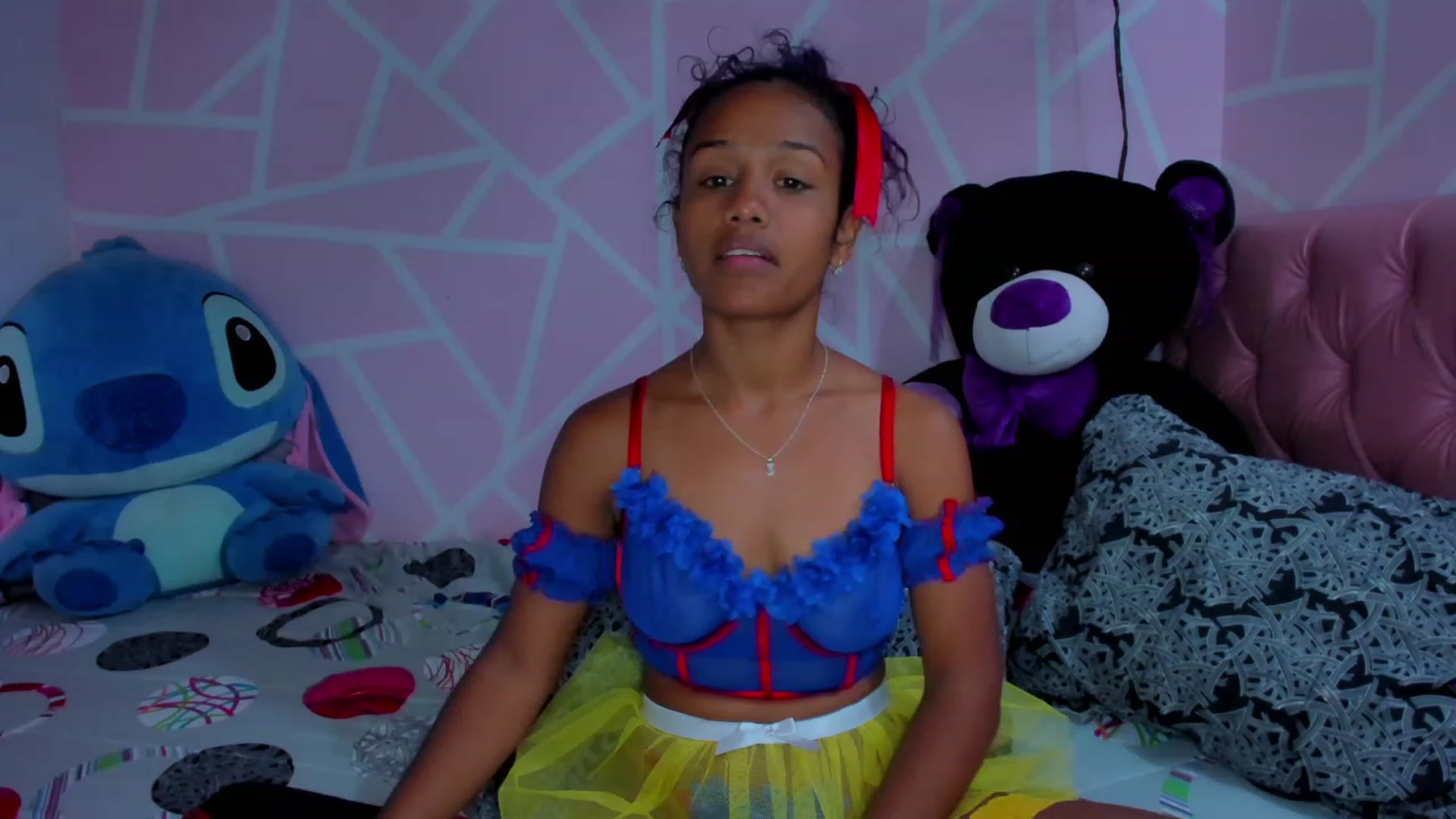 Gallery image thumbnail from Violet_Fit's myfreecams stream on, 05/13/2023, 14:07 image 12 of 20
