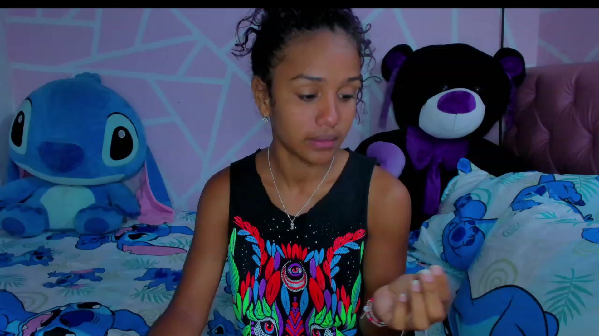 Gallery image thumbnail from Violet_Fit's myfreecams stream on, 05/18/2023, 13:27 image 5 of 20