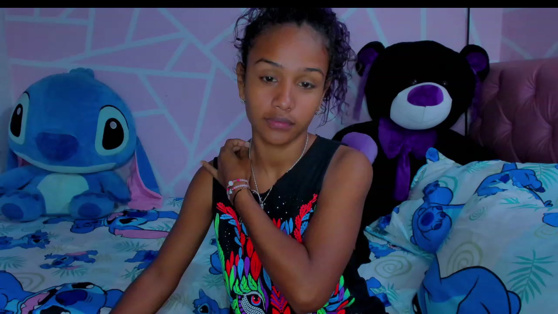 Gallery image thumbnail from Violet_Fit's myfreecams stream on, 05/18/2023, 13:27 image 9 of 20