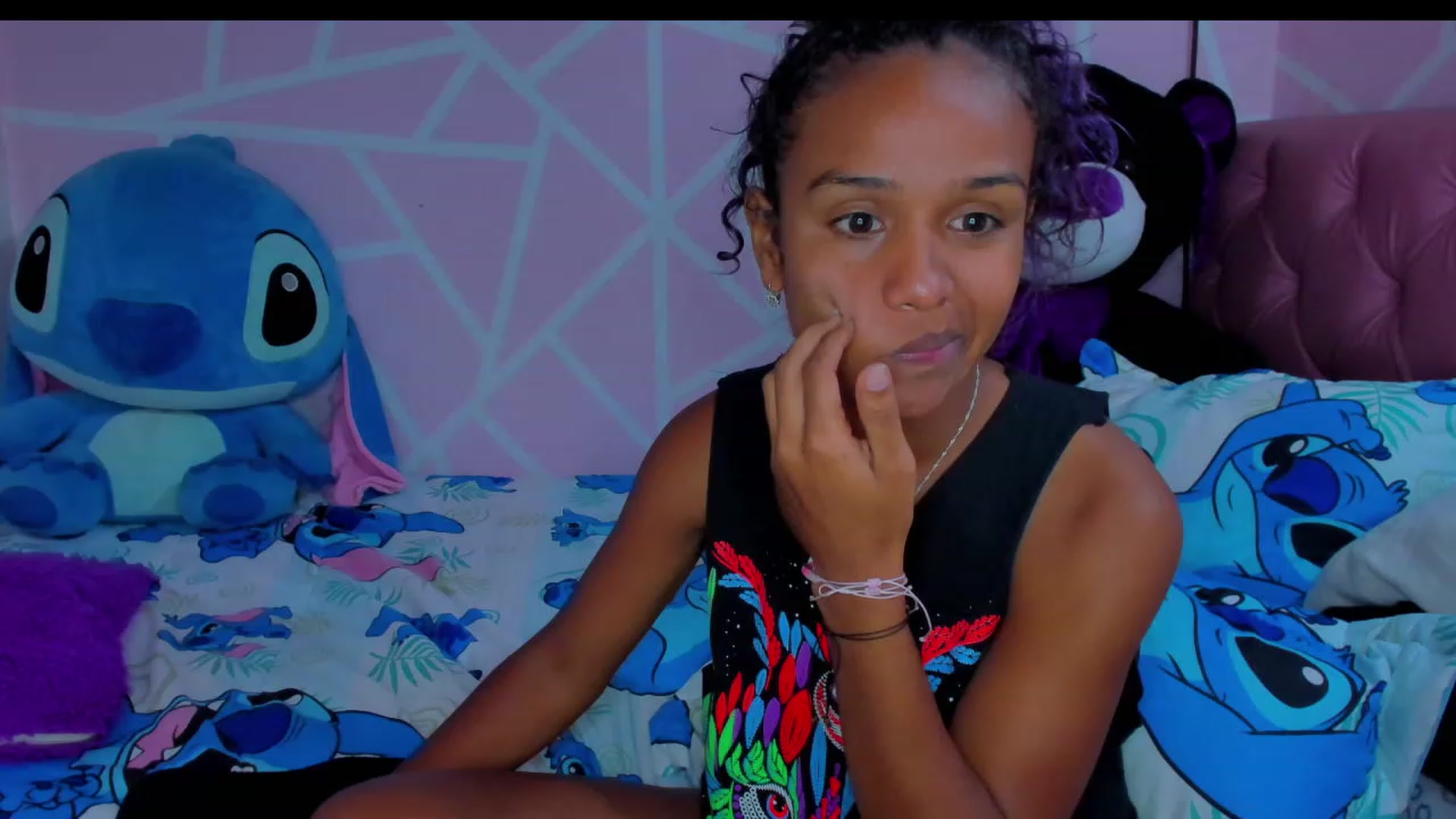Gallery image thumbnail from Violet_Fit's myfreecams stream on, 05/18/2023, 14:52 image 11 of 20