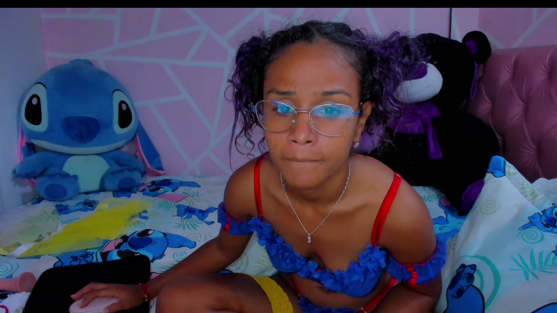 Gallery image thumbnail from Violet_Fit's myfreecams stream on, 05/20/2023, 15:28 image 4 of 20