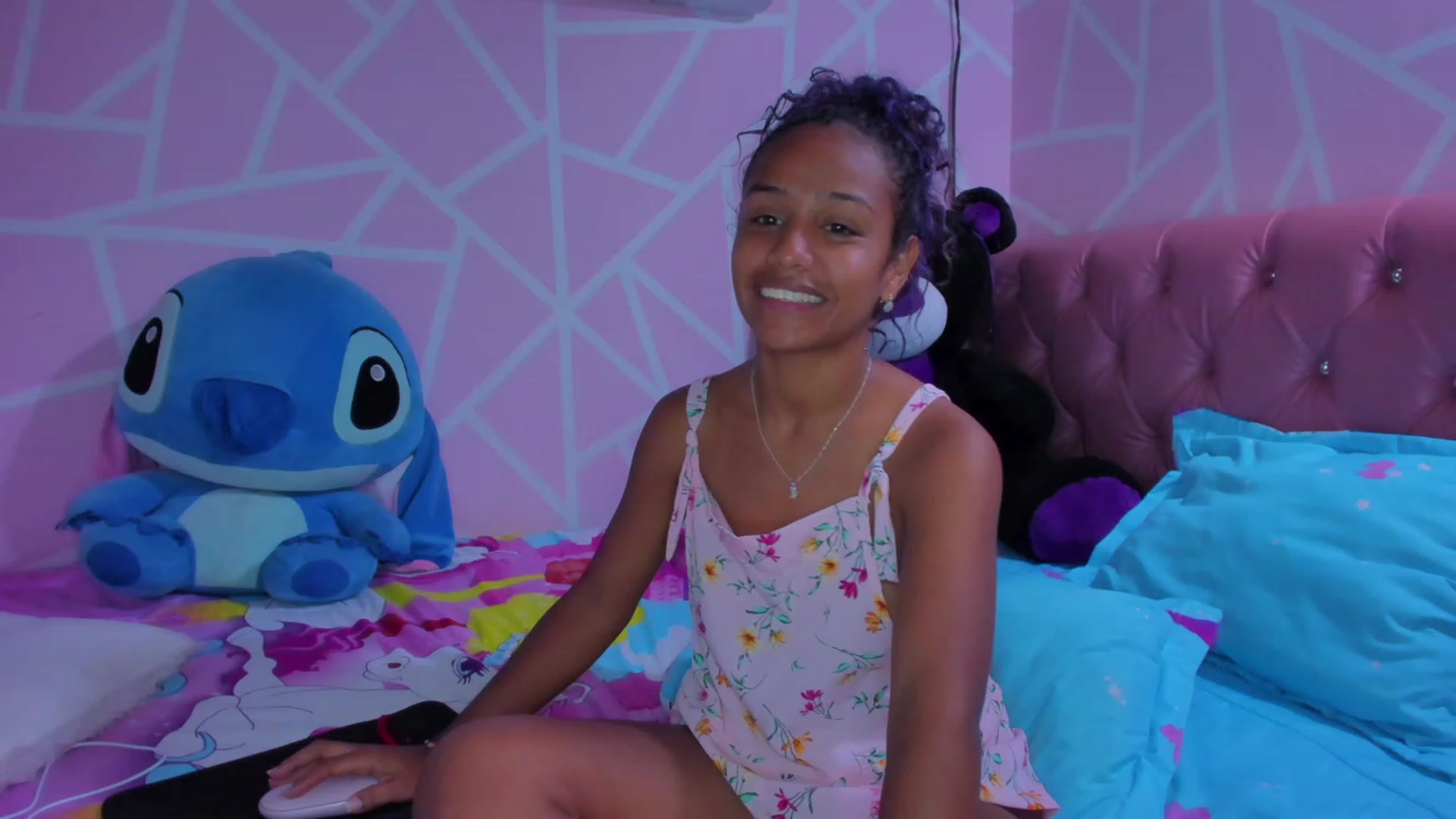 Gallery image thumbnail from Violet_Fit's myfreecams stream on, 05/22/2023, 15:09 image 20 of 20