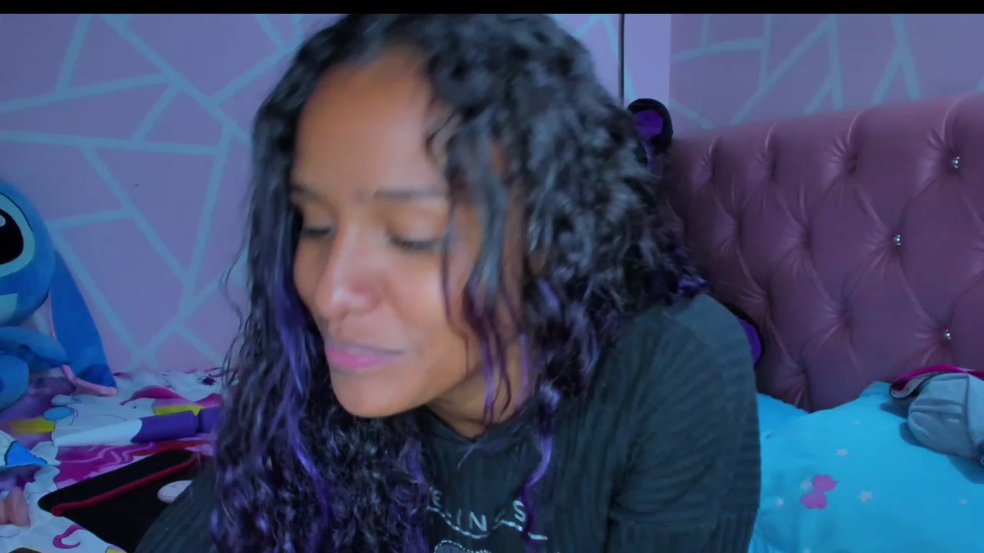 Gallery image thumbnail from Violet_Fit's myfreecams stream on, 05/26/2023, 17:11 image 7 of 20
